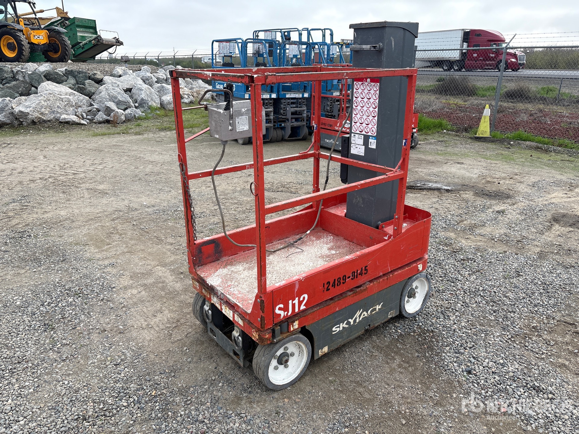 General Appearance with Picture, Left Front Corner