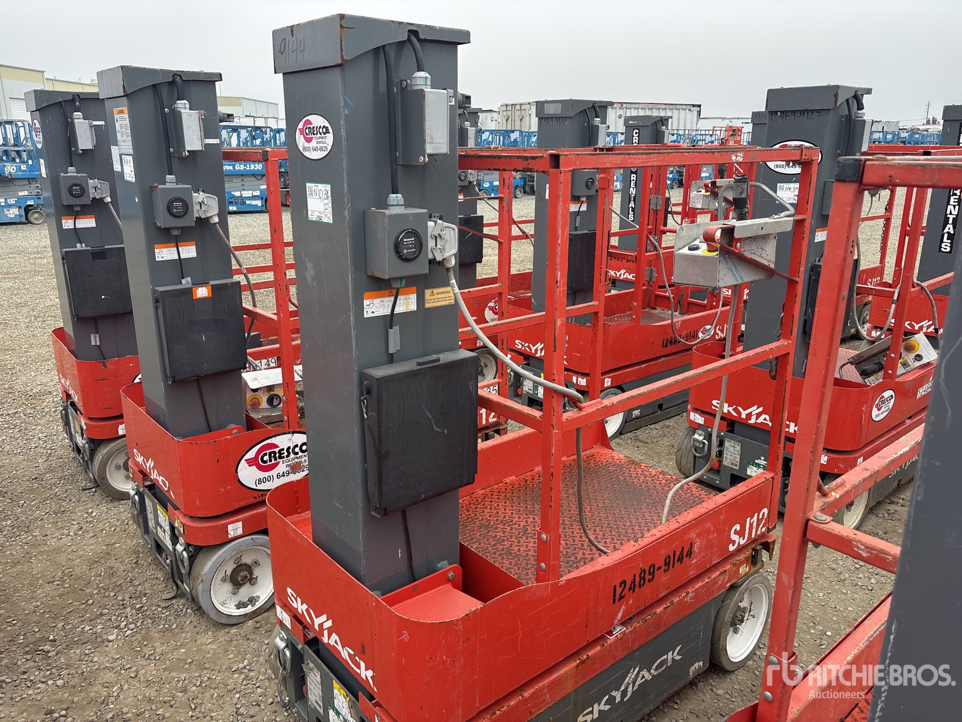 General Appearance with Featured Photo