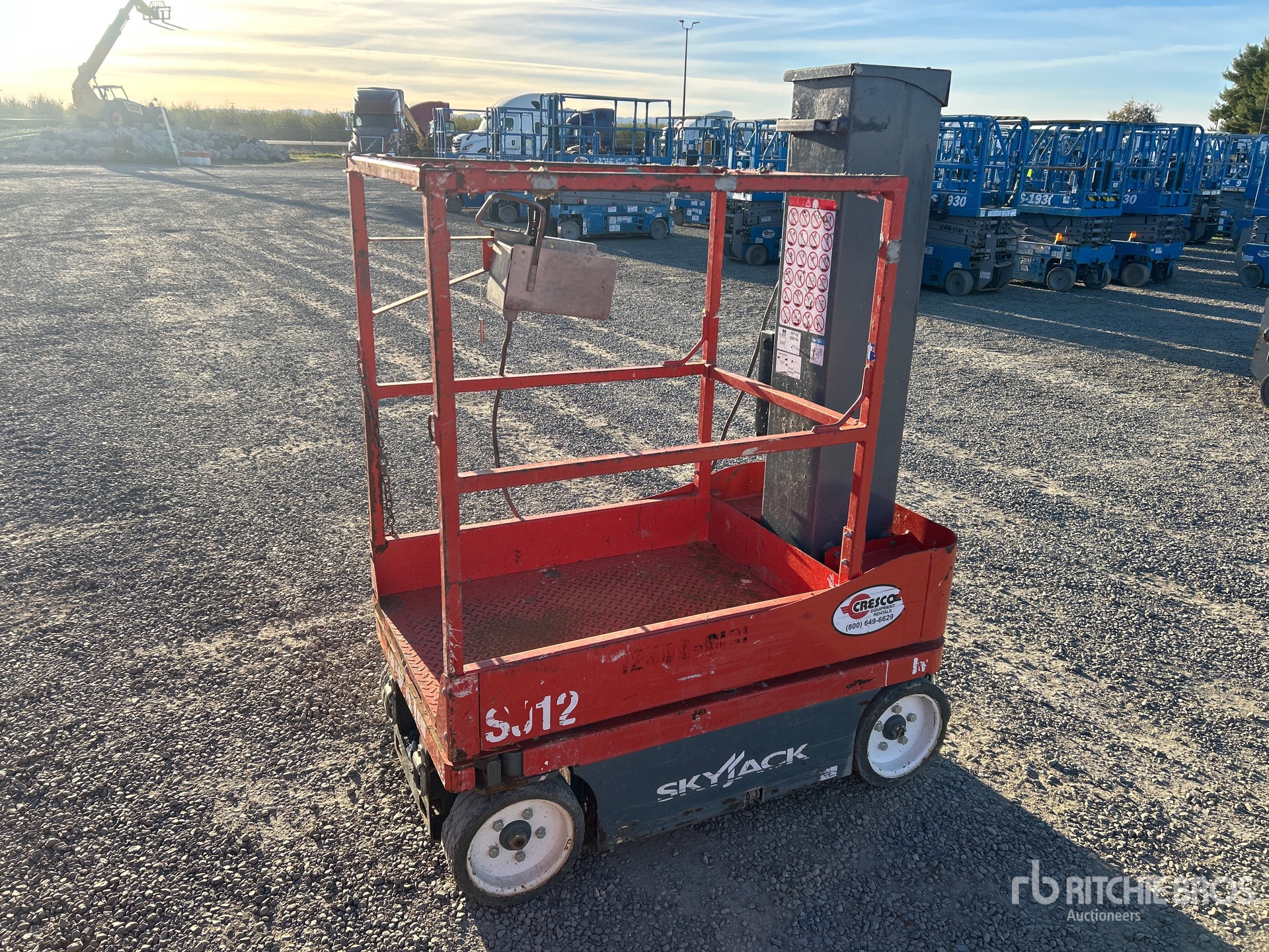 General Appearance with Picture, Left Front Corner