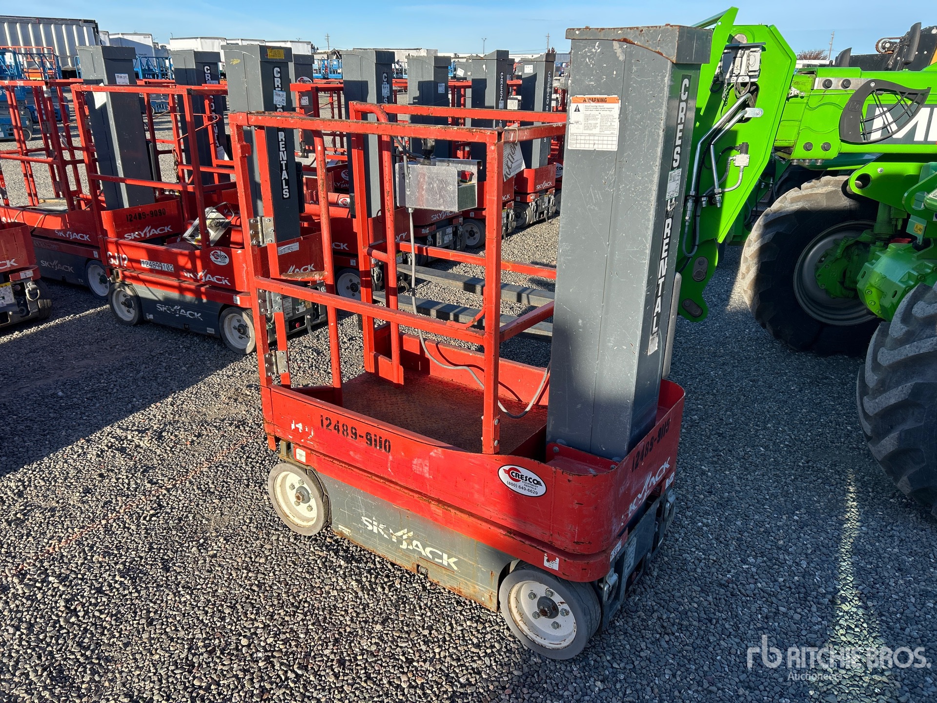 General Appearance with Picture, Left Rear Corner