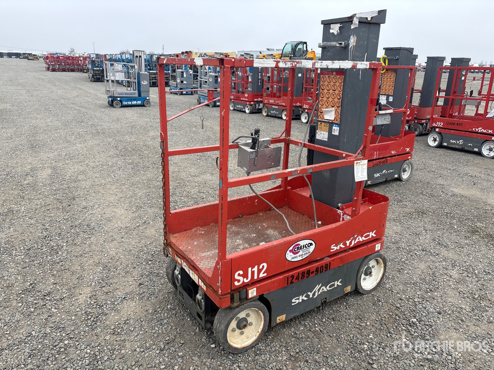 General Appearance with Picture, Left Front Corner