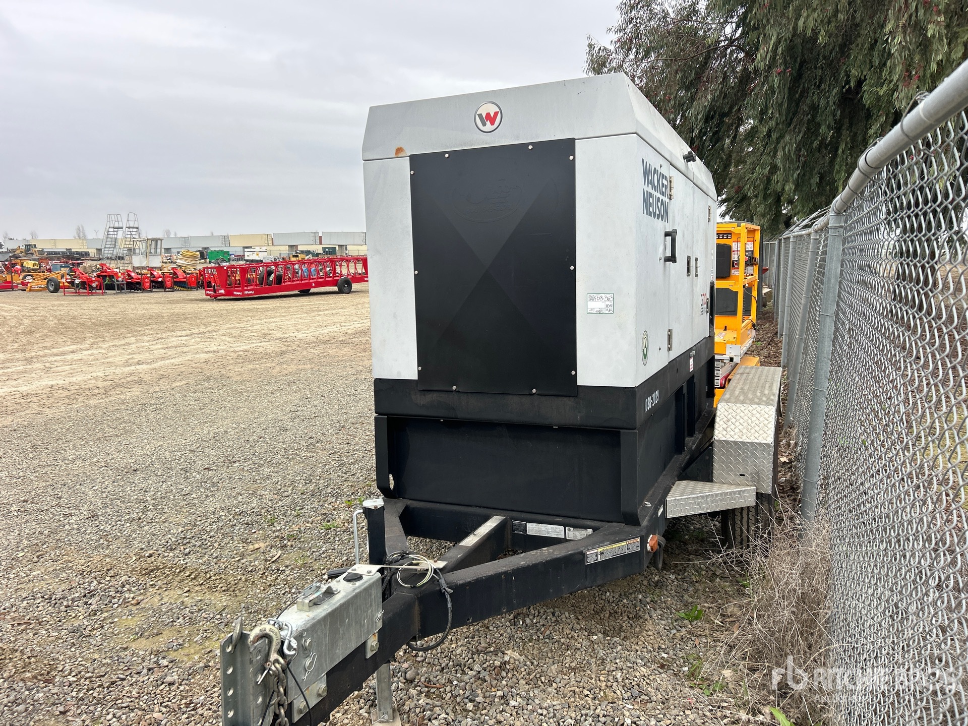 Aspect général with Image, coin avant gauche