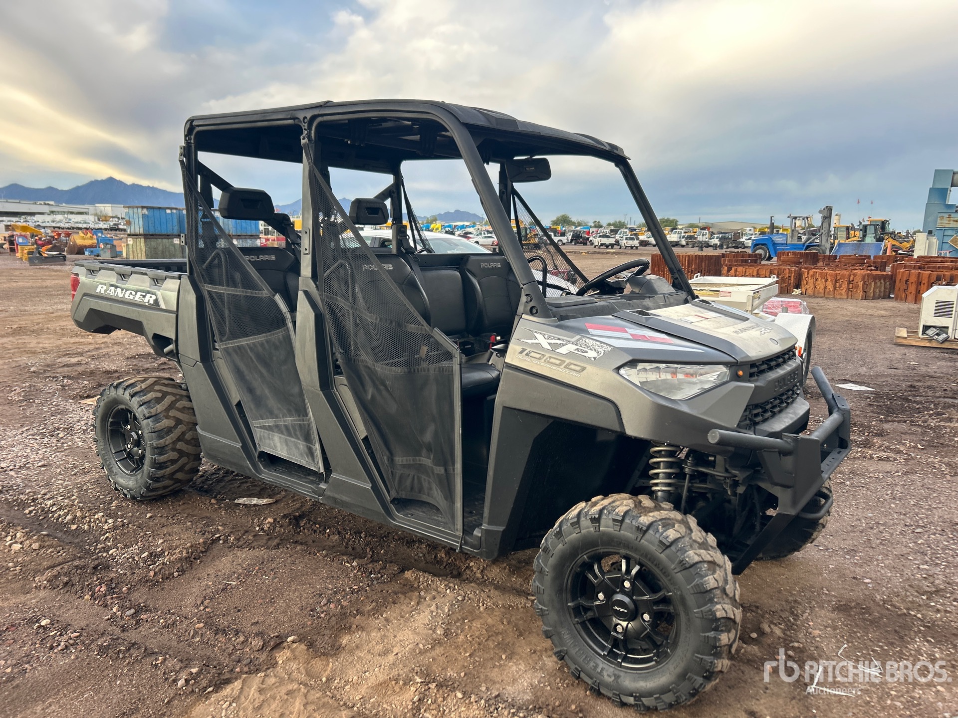 General Appearance with Image, coin avant droit