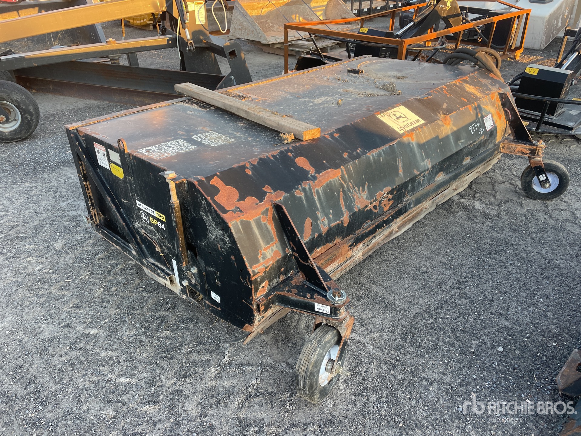 General Appearance with Picture, Right Front Corner