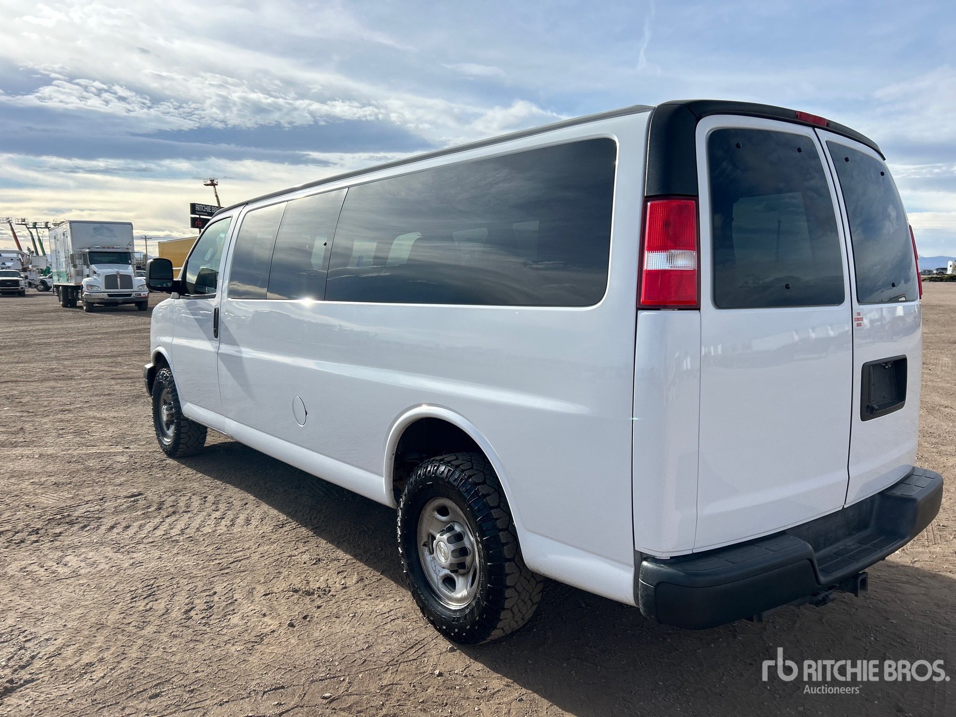 General Appearance with Picture, Left Rear Corner