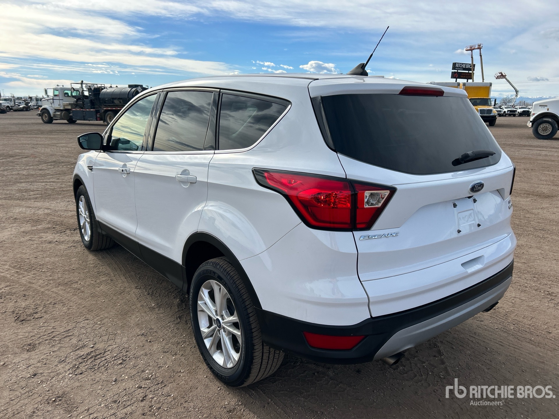 General Appearance with Picture, Left Rear Corner