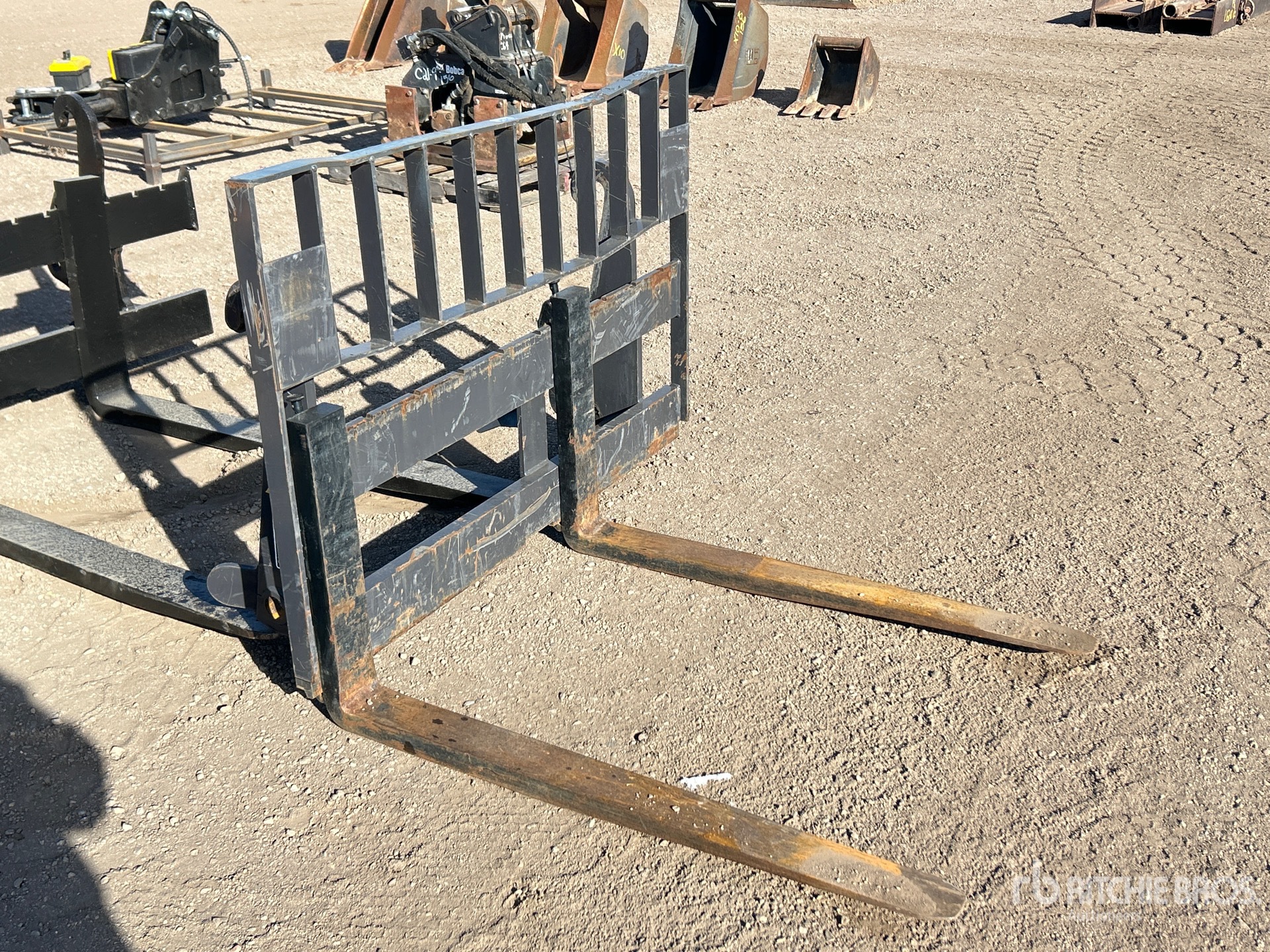 General Appearance with Bild, Ecke vorne rechts