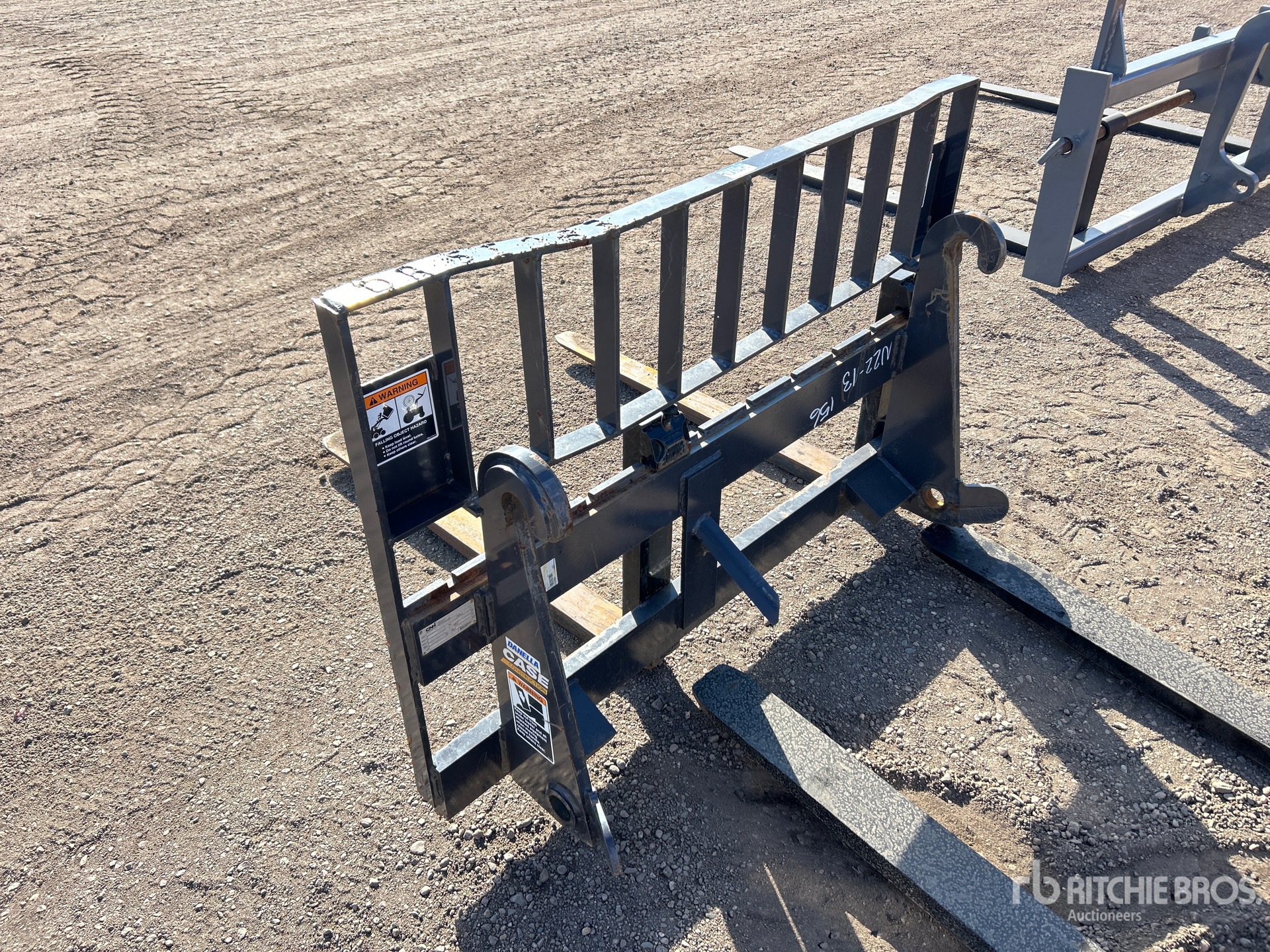 General Appearance with Bild, Ecke hinten links