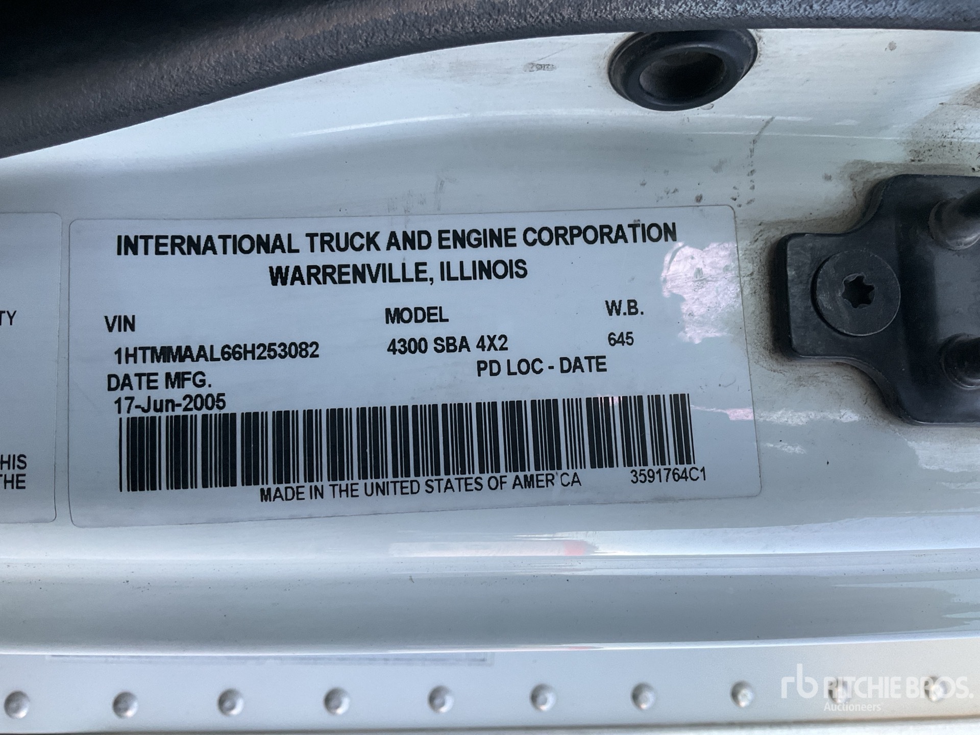 General Appearance with Seriennummer / FIN