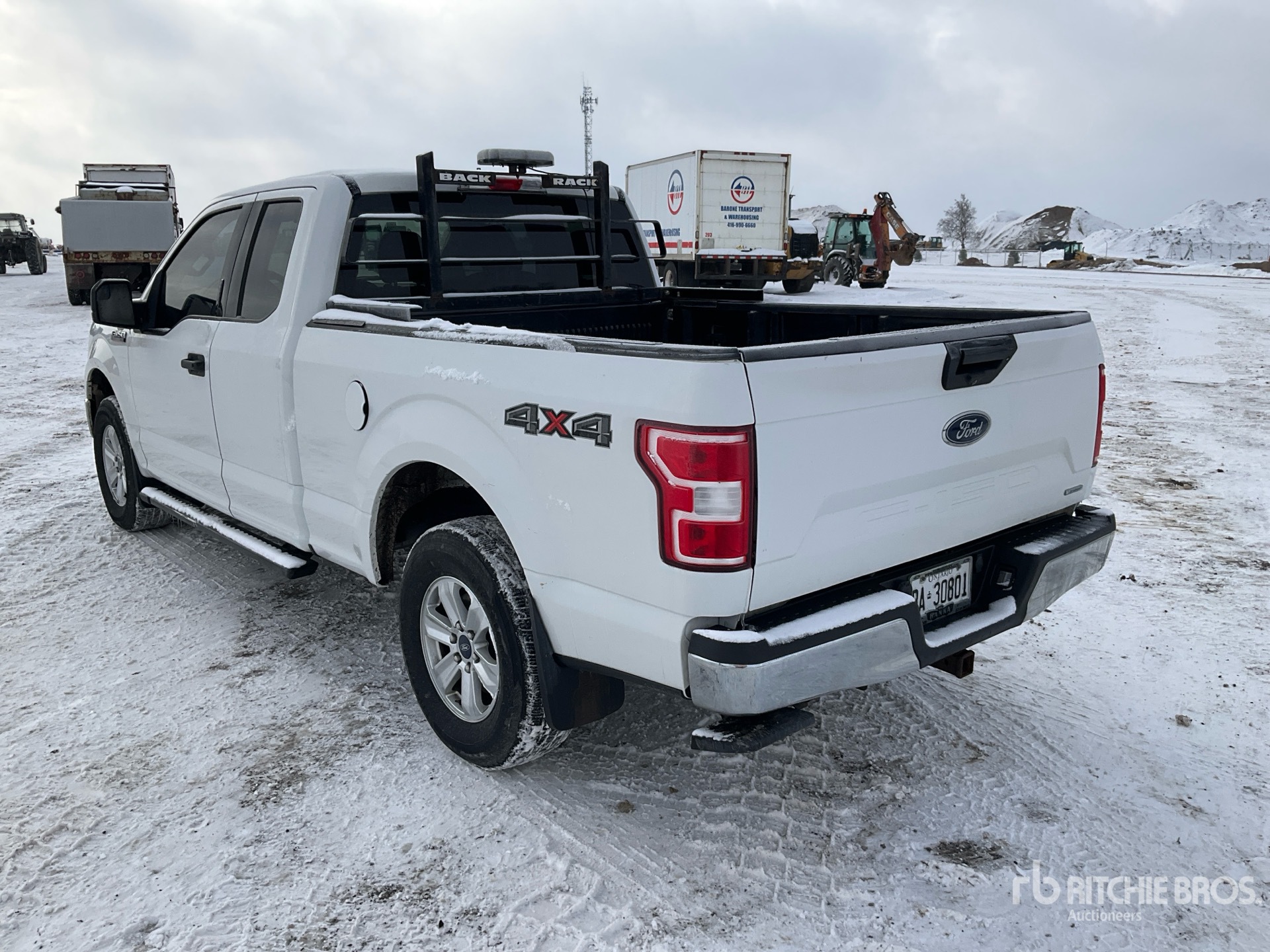 General Appearance with Foto, angolo posteriore sinistro