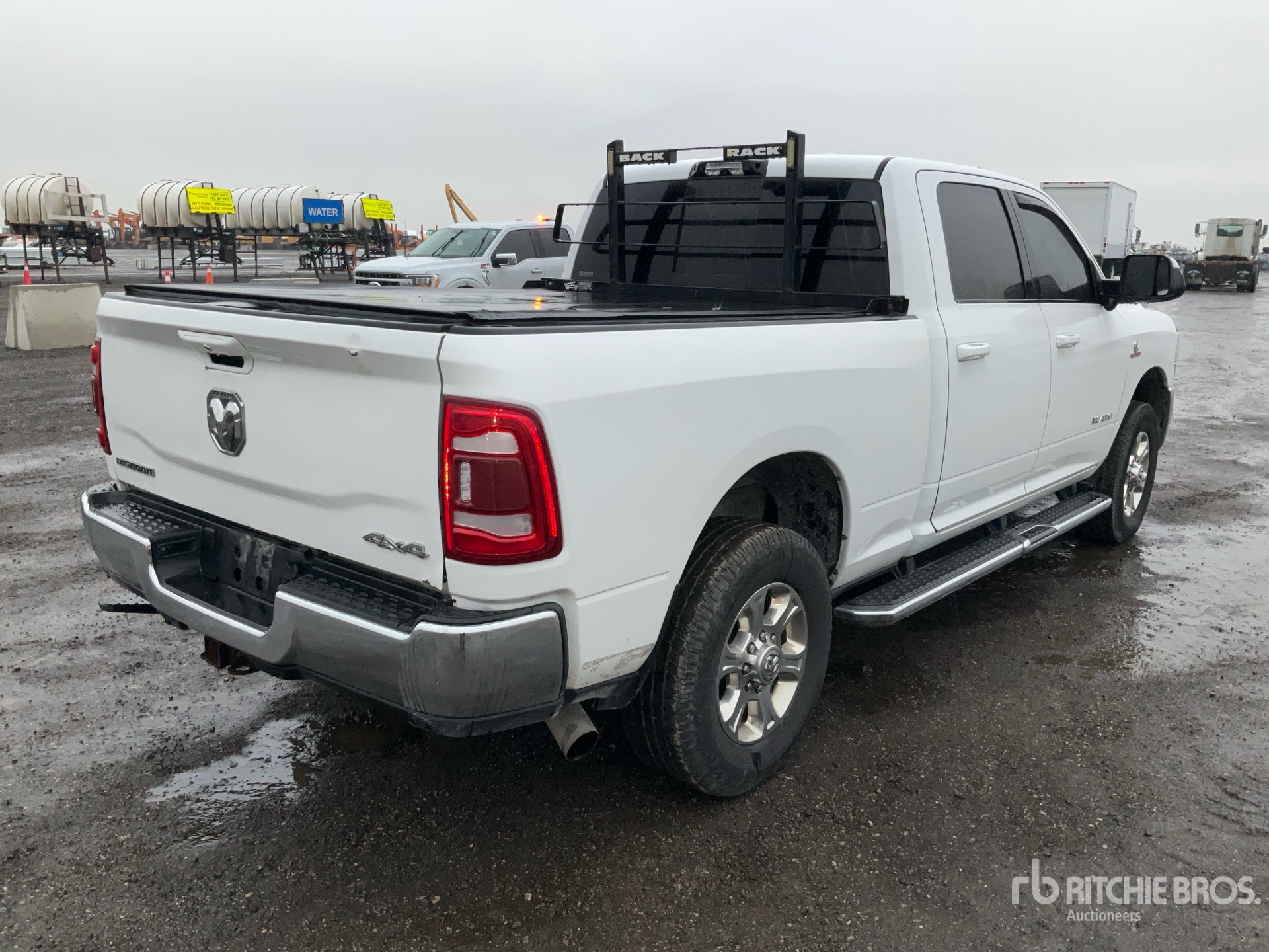 General Appearance with Picture, Right Rear Corner