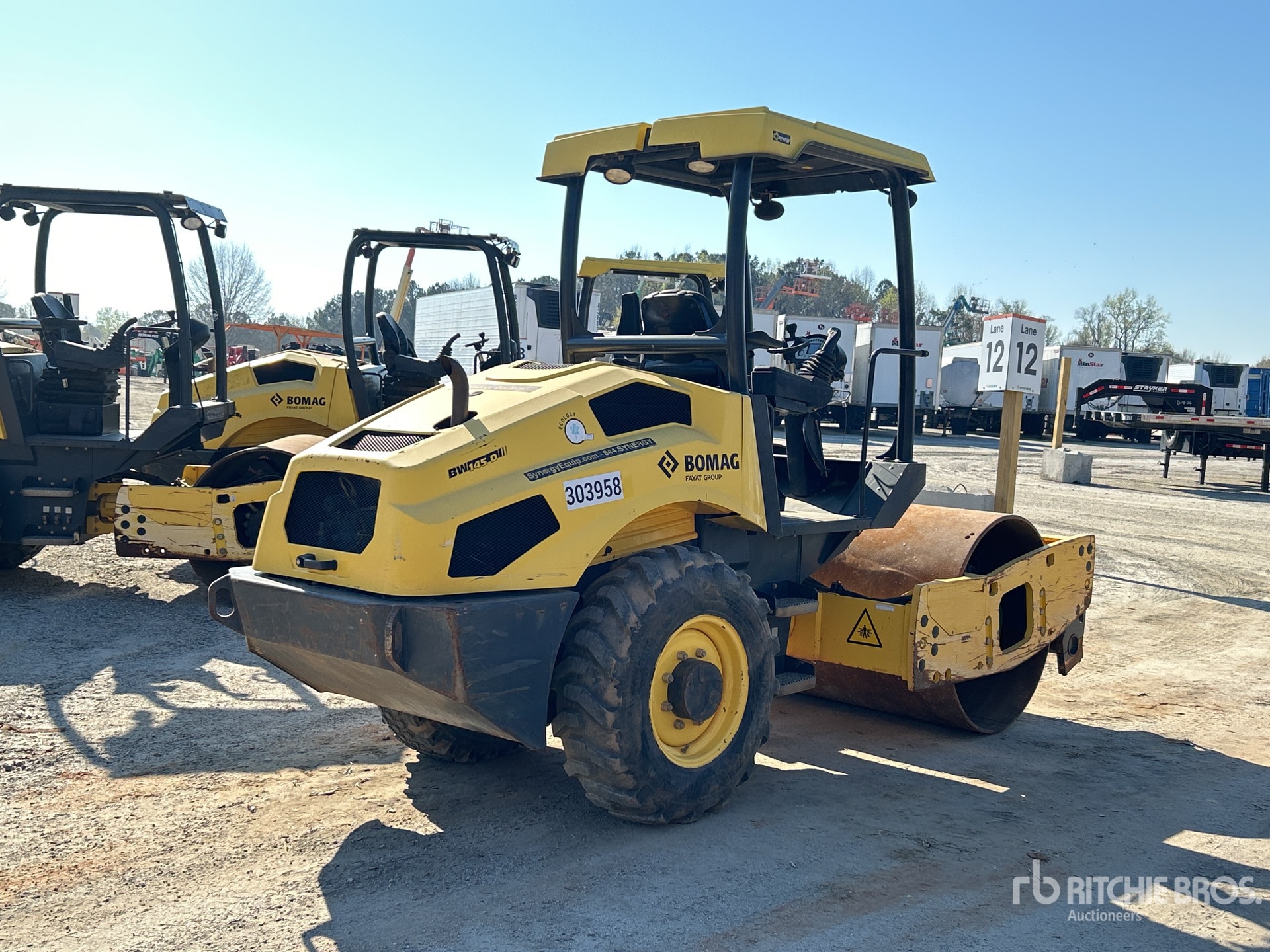 General Appearance with Zdjęcie, prawy dolny róg