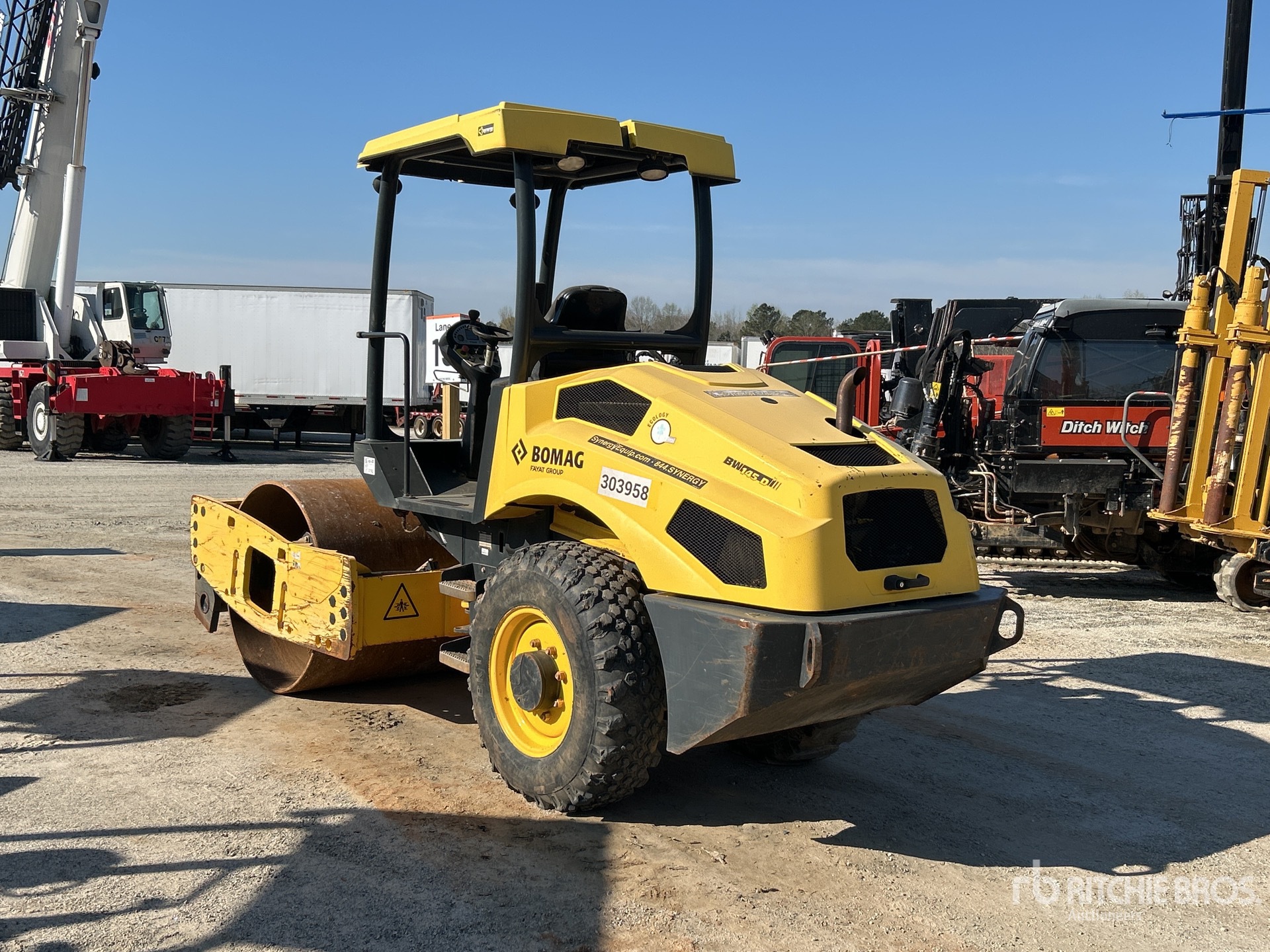 General Appearance with Zdjęcie, lewy dolny róg