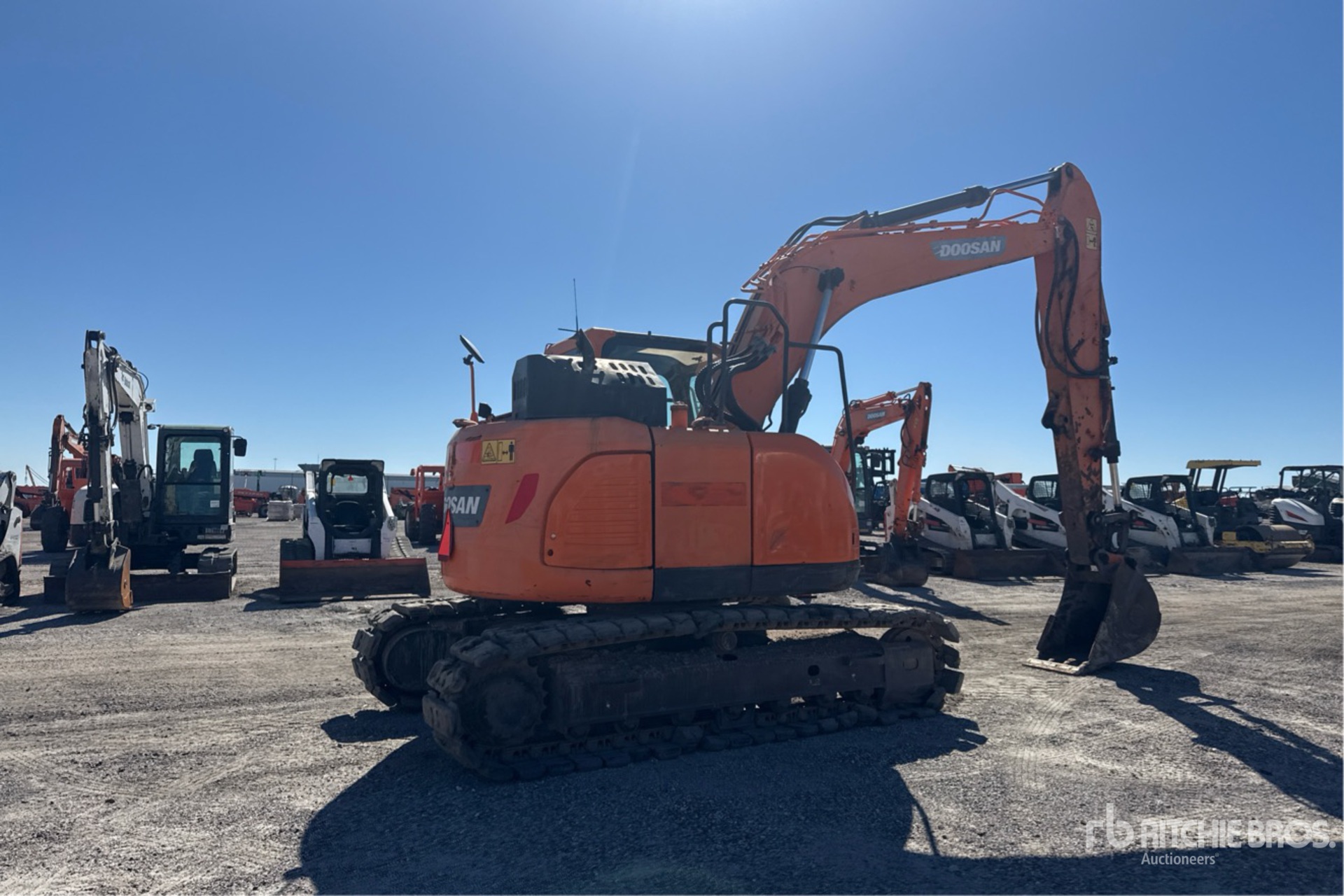 Aspect général with Image, coin arrière droit