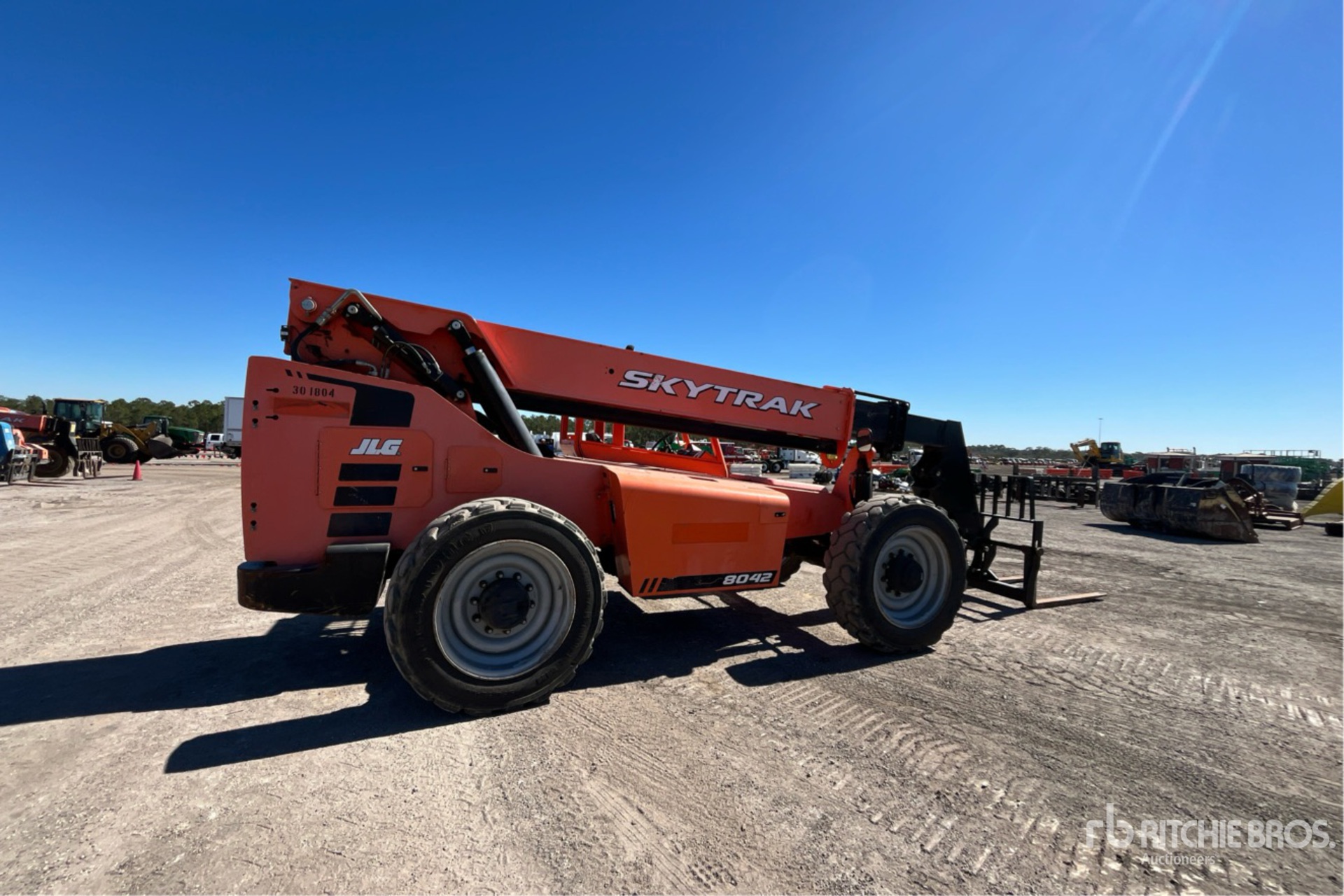 Aspect général with Image, coin arrière droit