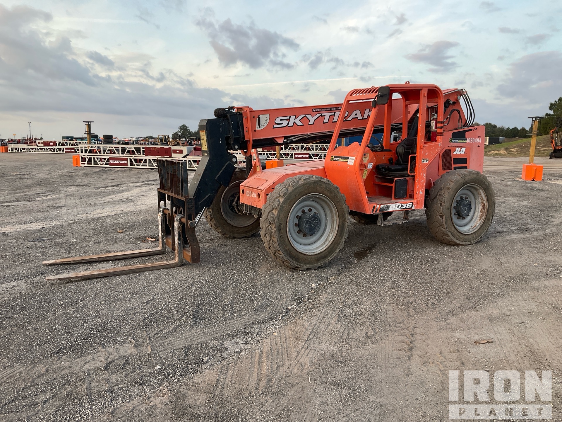 General Appearance with Bild, Ecke vorne links