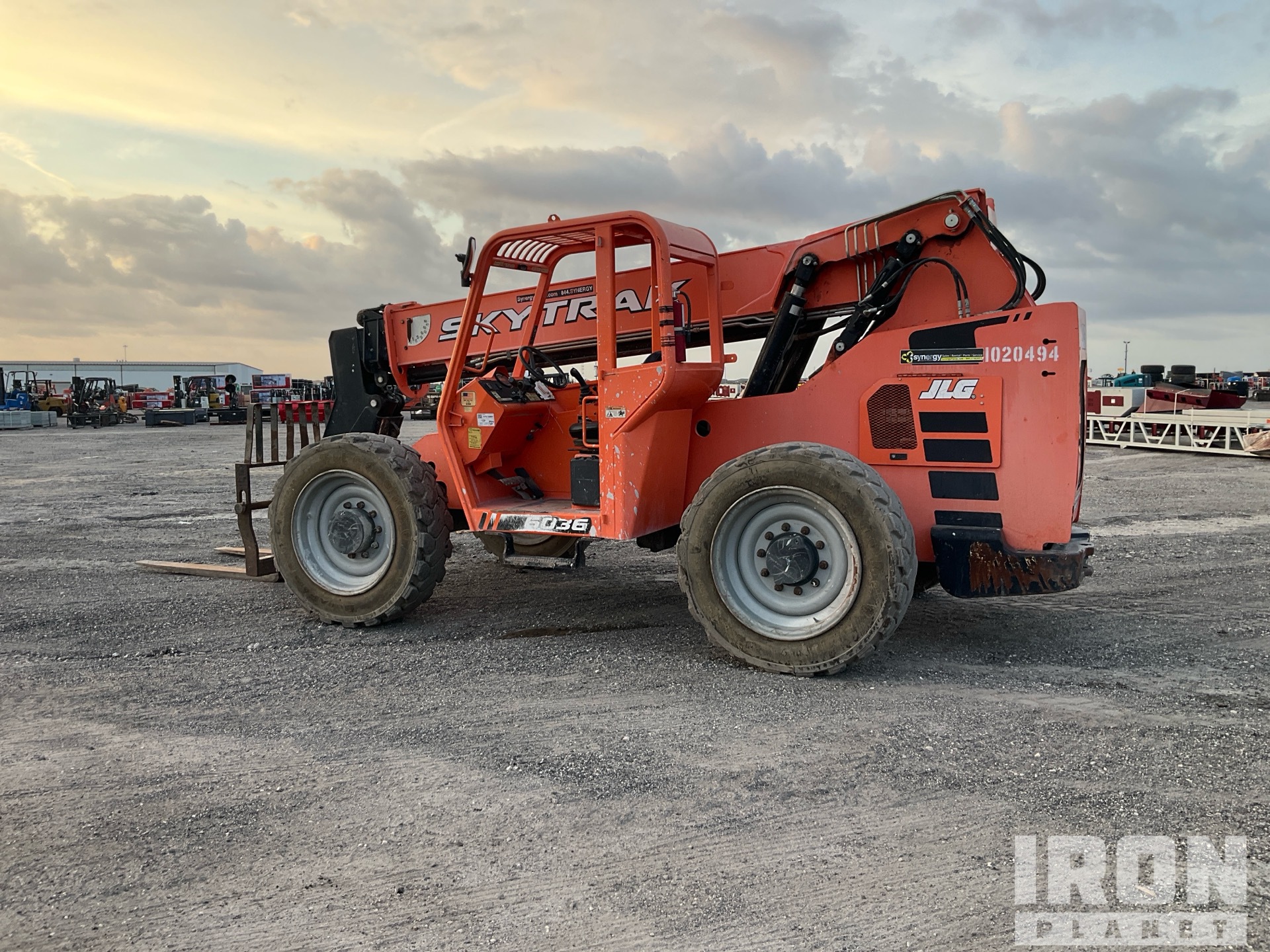 General Appearance with Bild, Ecke hinten links