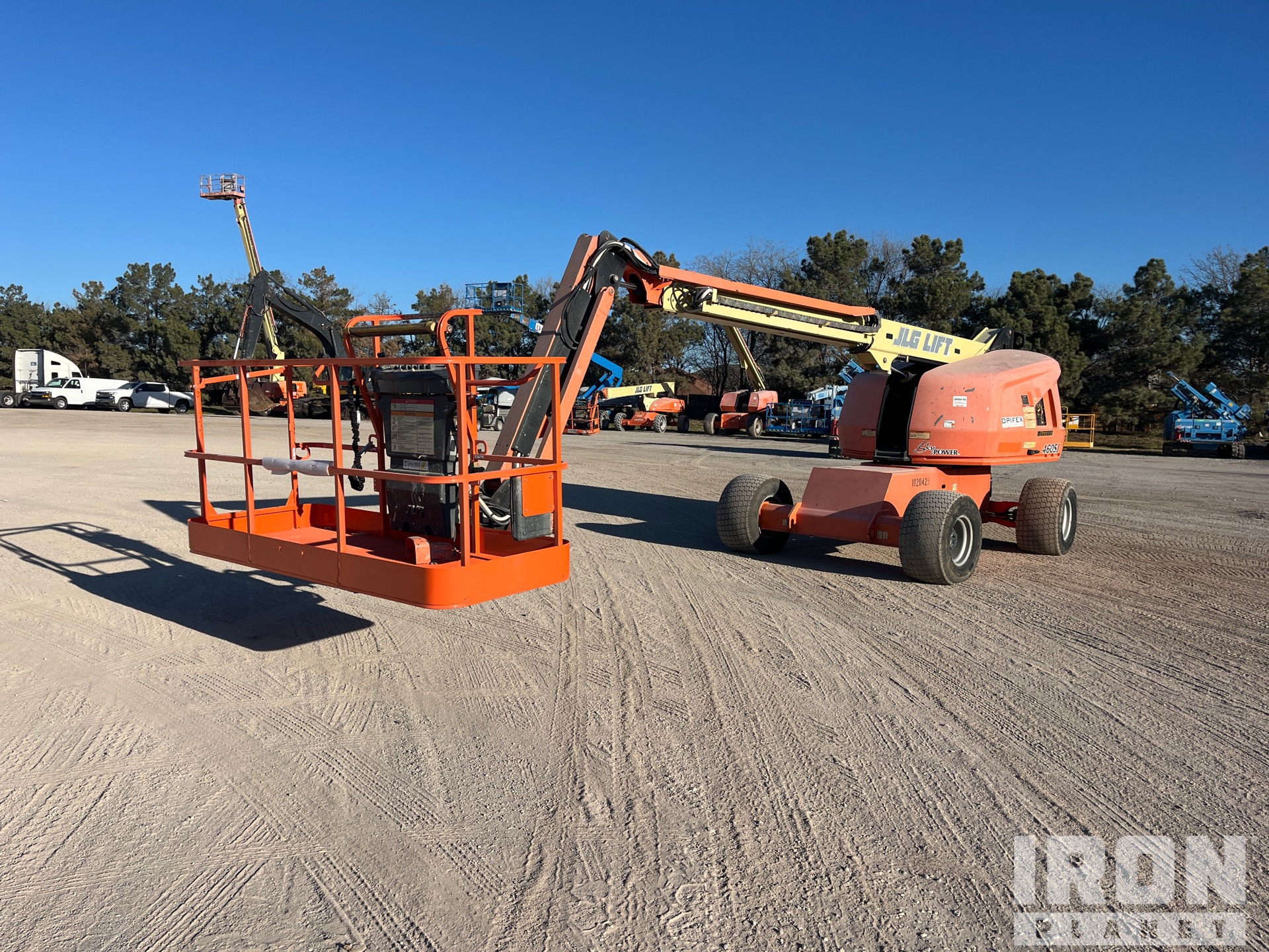 General Appearance with Foto, angolo anteriore sinistro