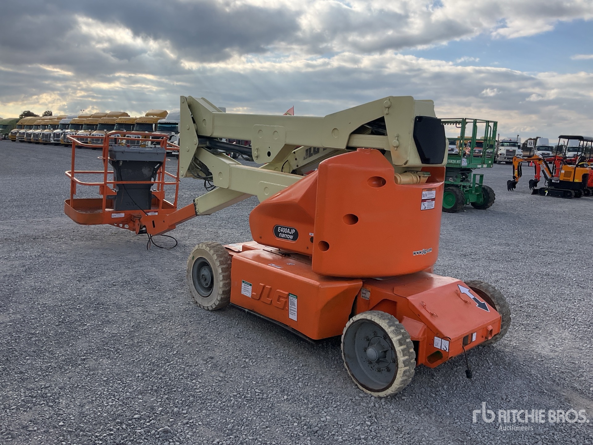 General Appearance with Imagen: esquina trasera izquierda