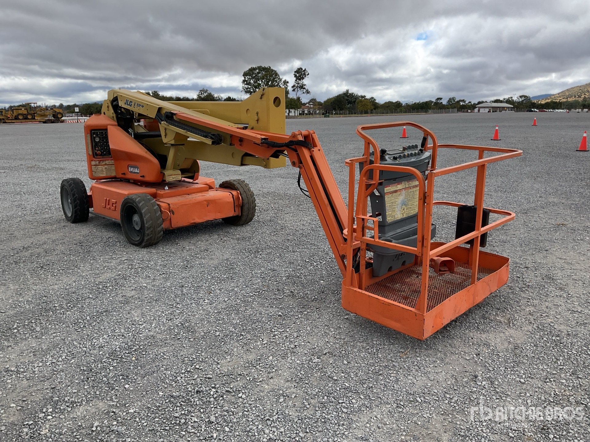 General Appearance with Imagen: esquina delantera derecha