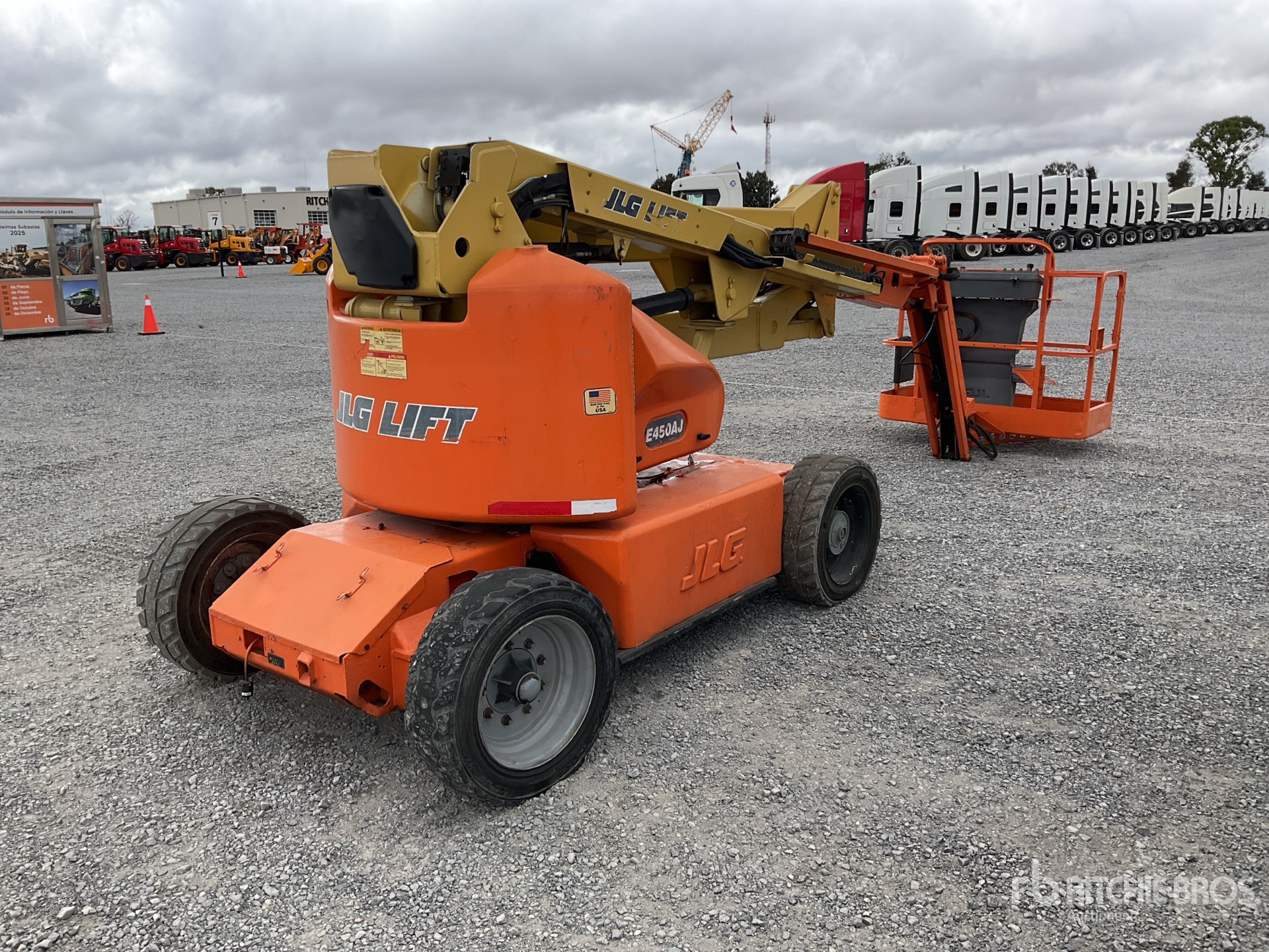 General Appearance with Imagen: esquina trasera derecha