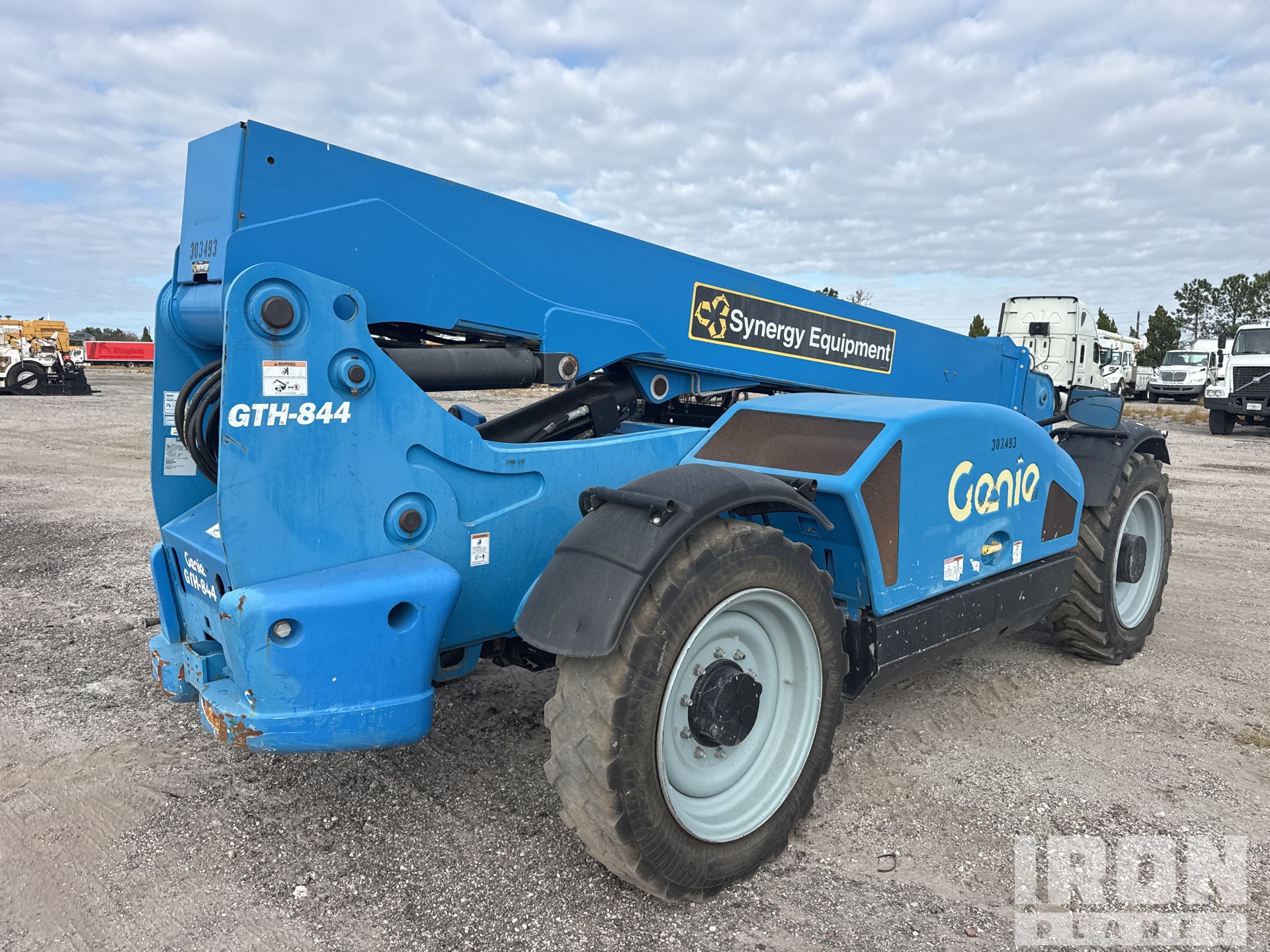 General Appearance with Picture, Right Rear Corner