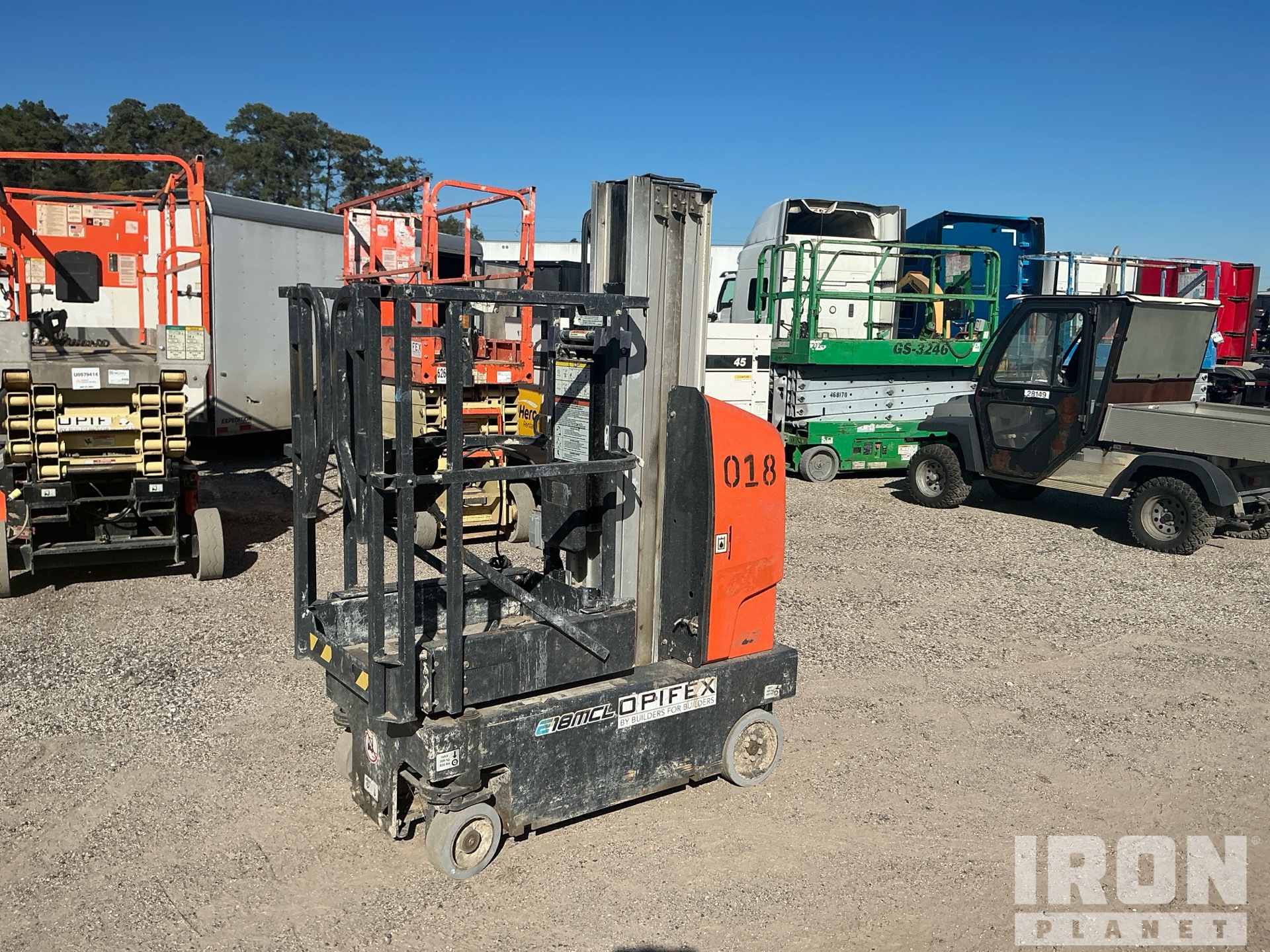 General Appearance with Picture, Left Front Corner