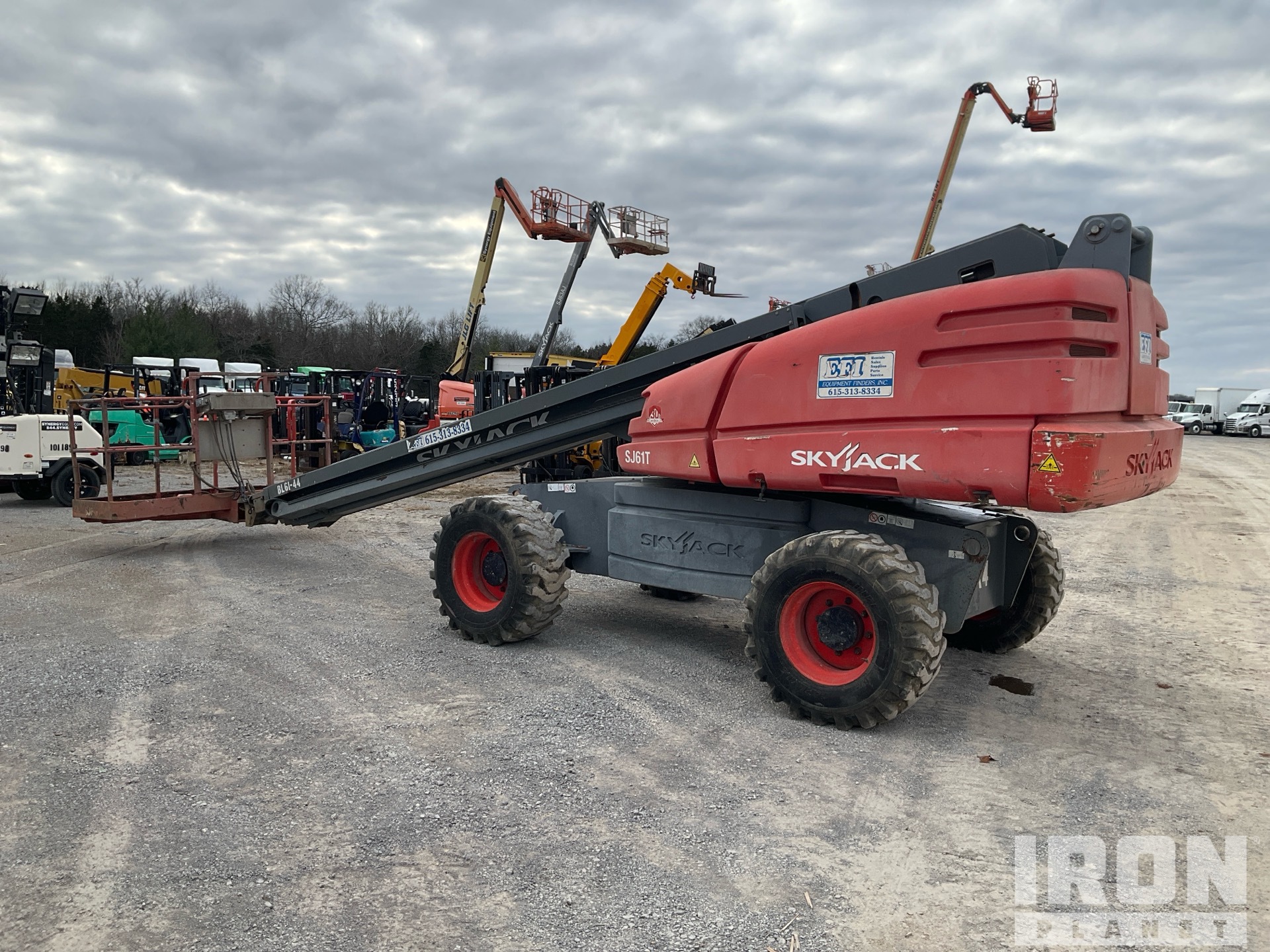 Aspect général with Image, coin arrière gauche