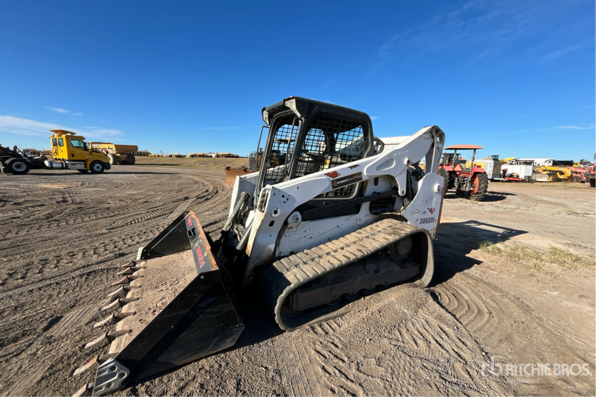 Aspect général with Image, coin avant gauche