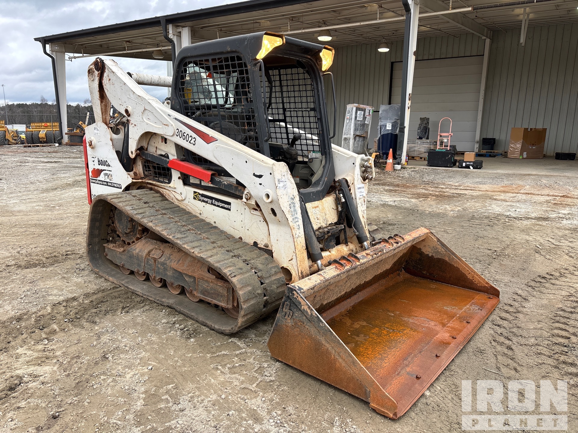 General Appearance with Image, coin avant droit