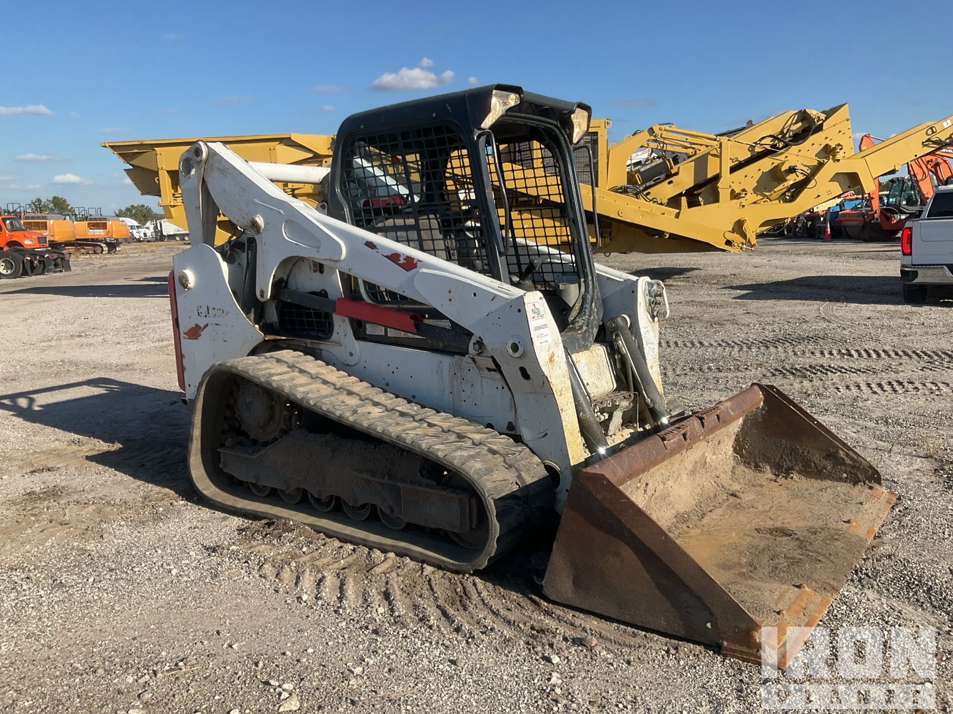 Aspect général with Image, coin avant droit