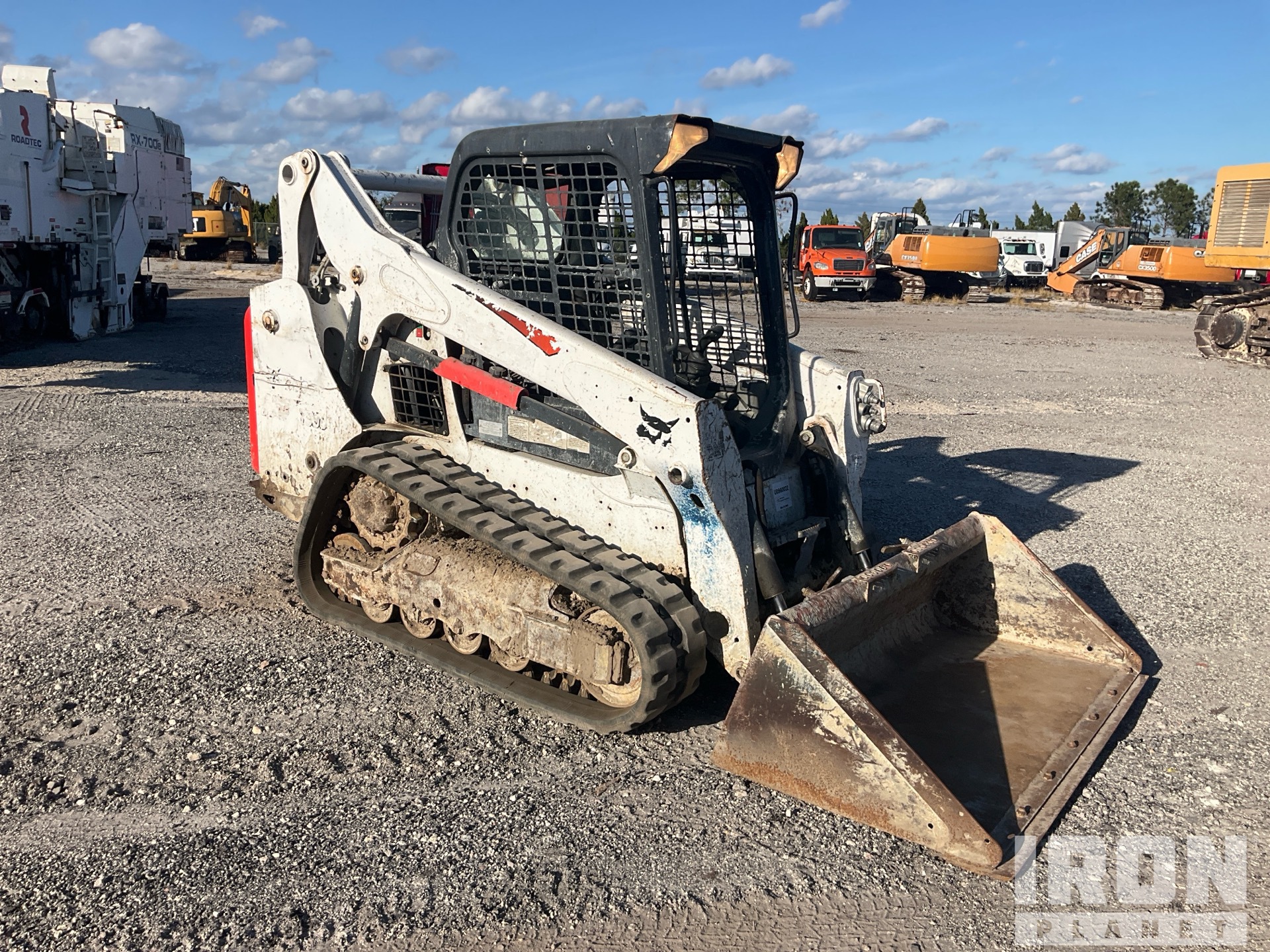 Aspect général with Image, coin avant droit