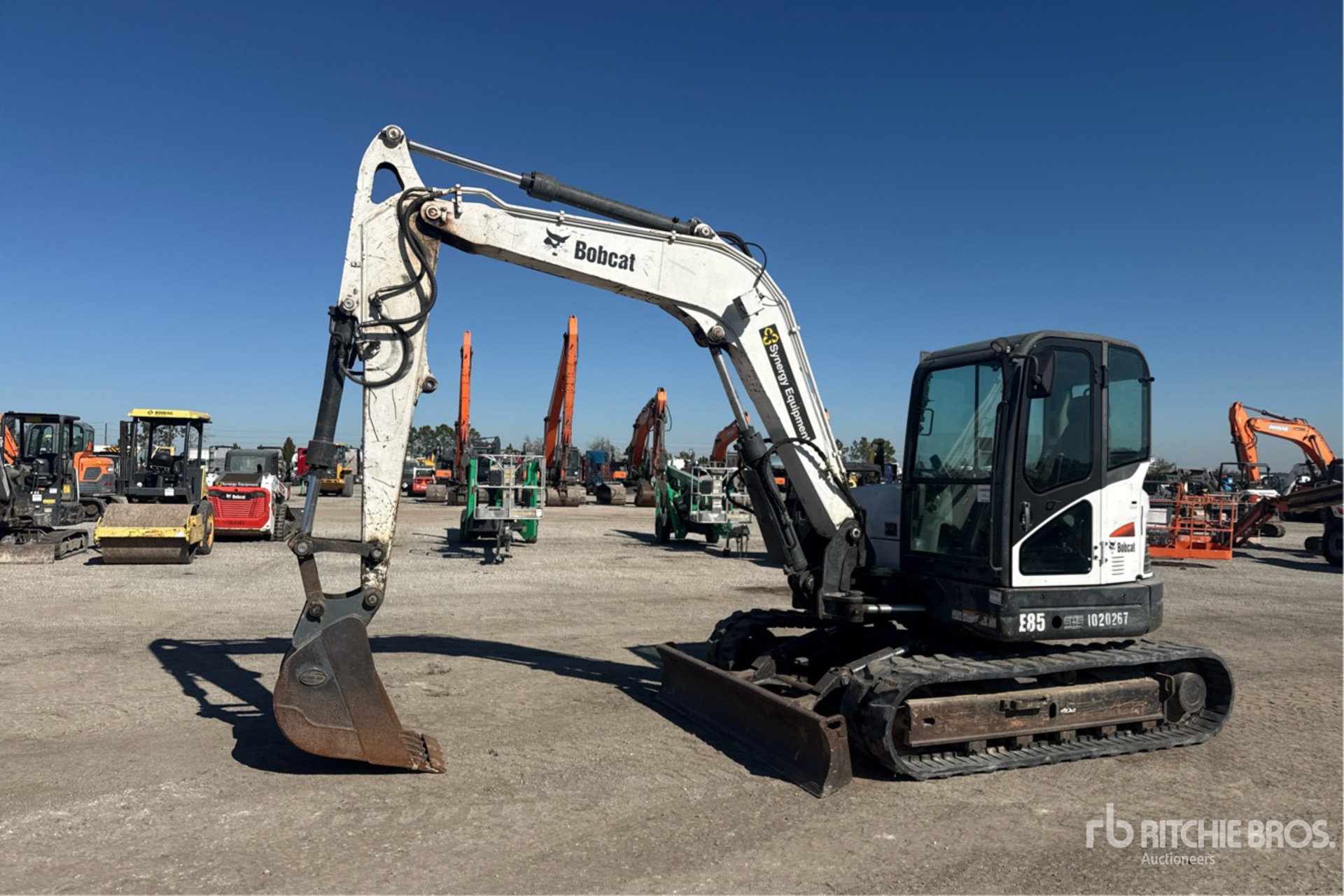 General Appearance with Picture, Left Front Corner