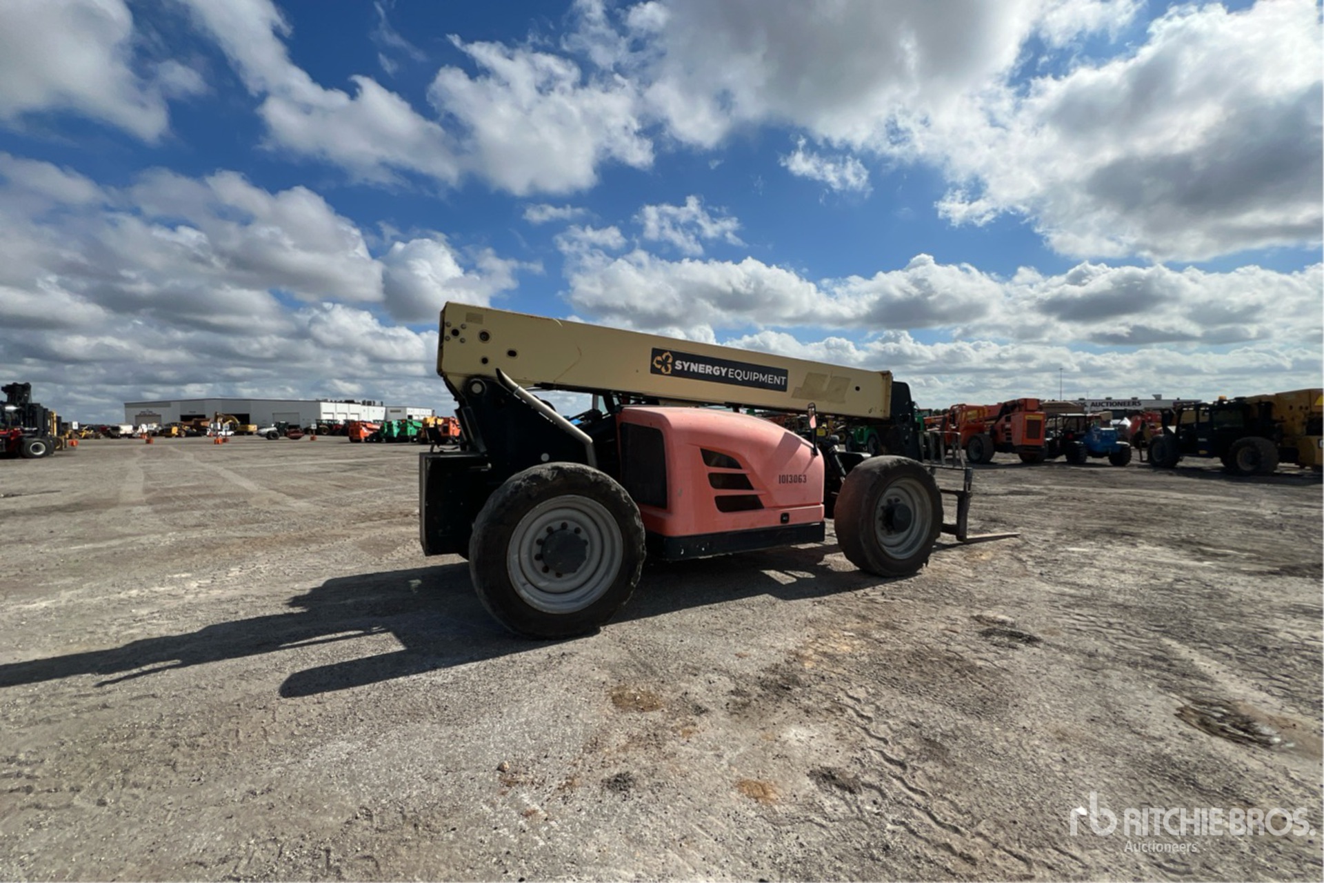 General Appearance with Imagen: esquina trasera derecha