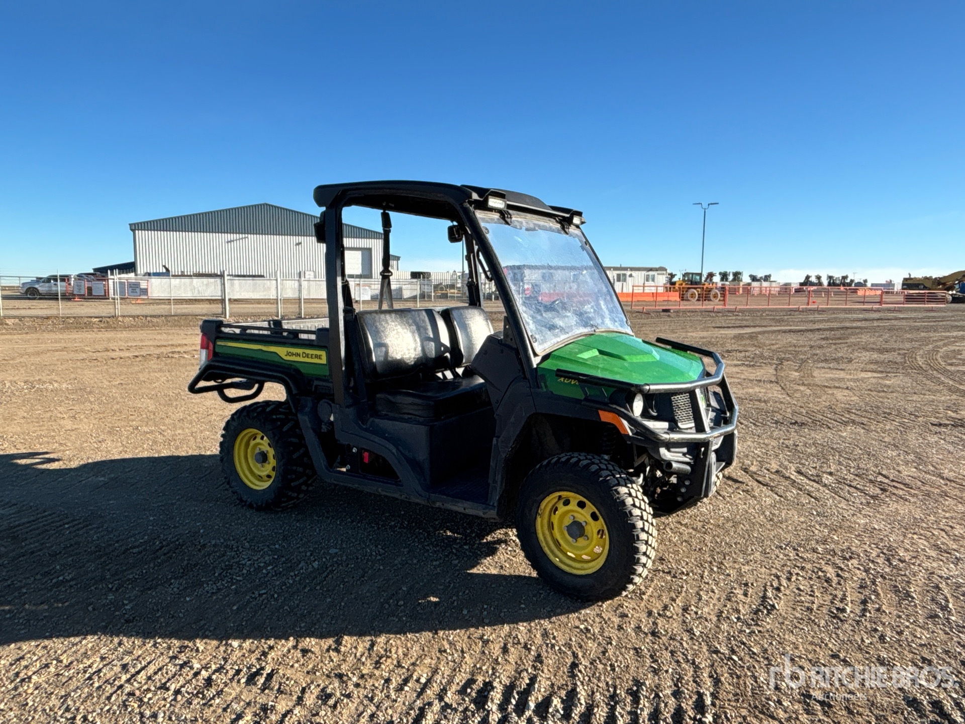 General Appearance with Bild, Ecke vorne rechts