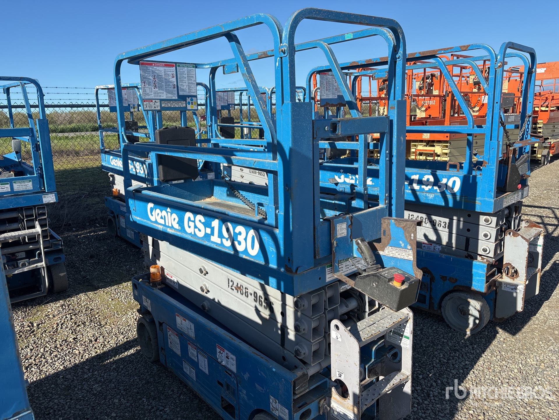 General Appearance with Image, coin avant droit