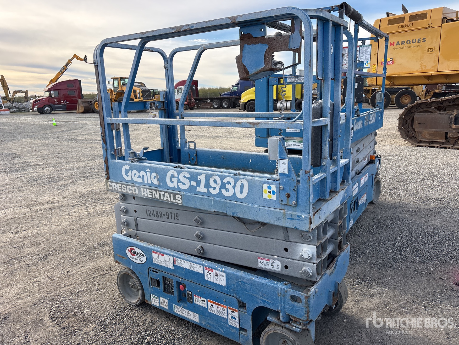 General Appearance with Picture, Right Front Corner