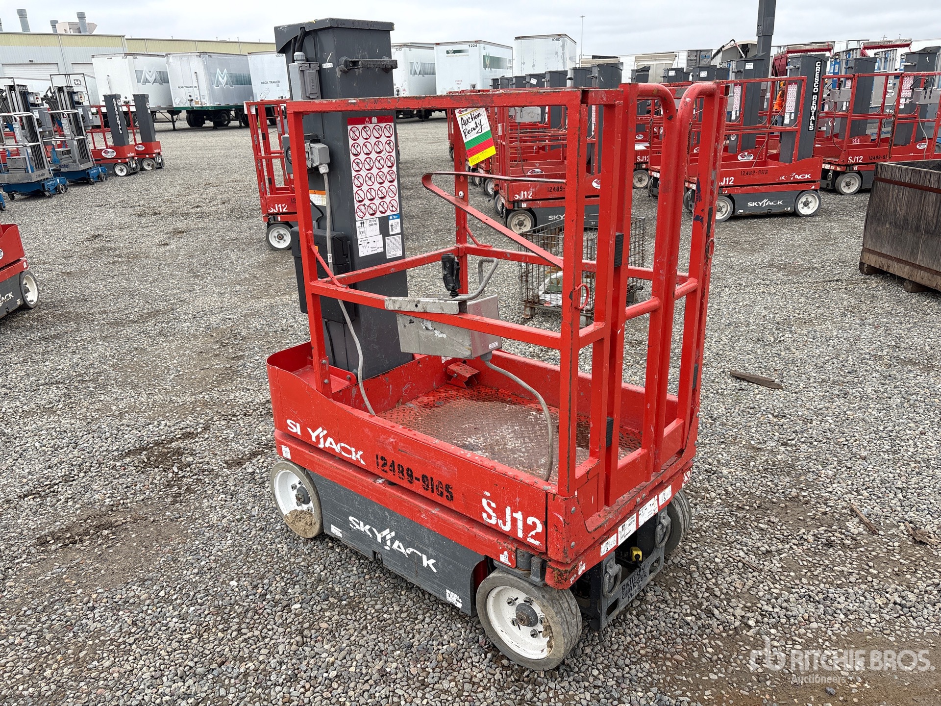 General Appearance with Picture, Right Front Corner