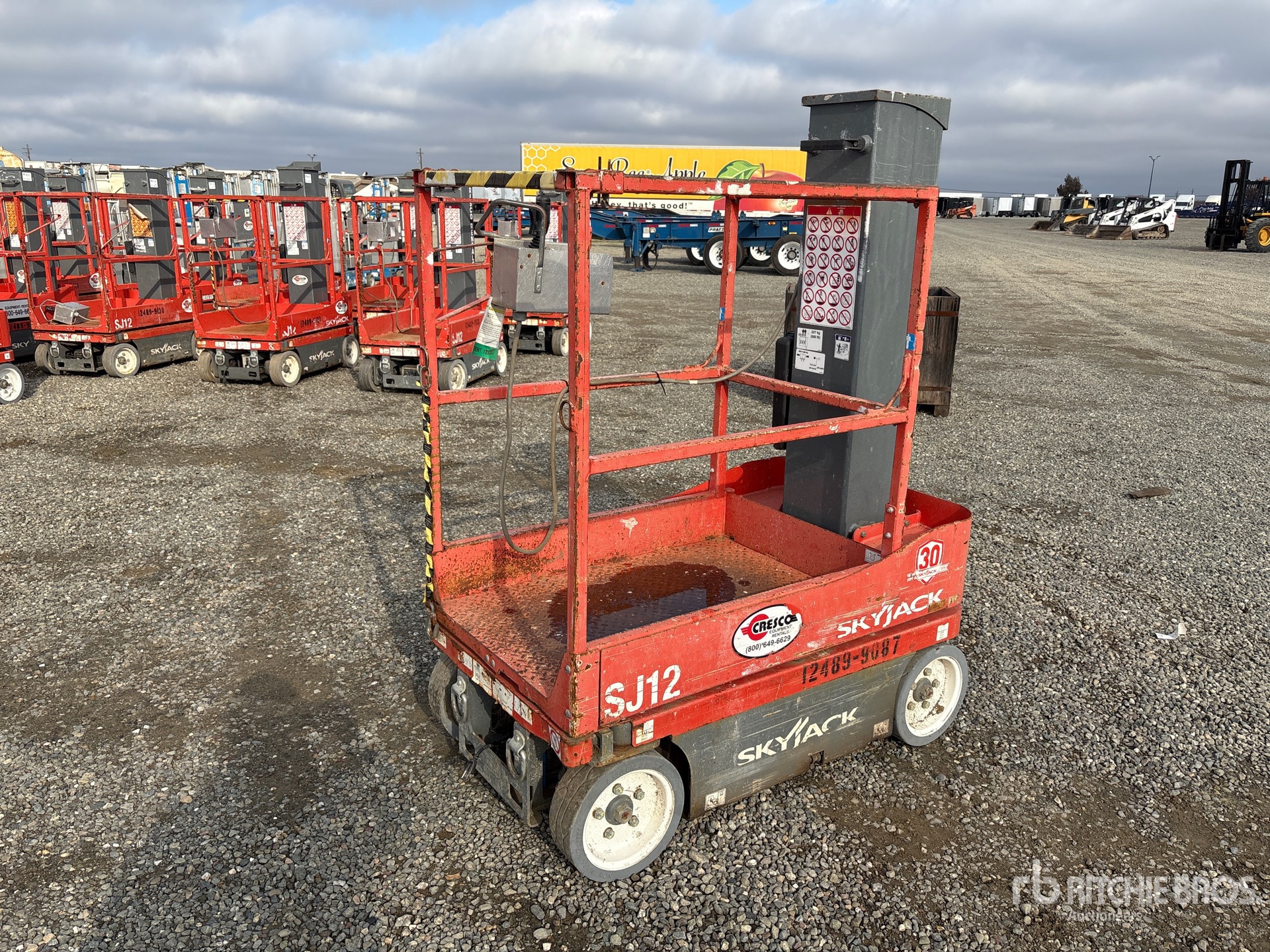 General Appearance with Picture, Left Front Corner