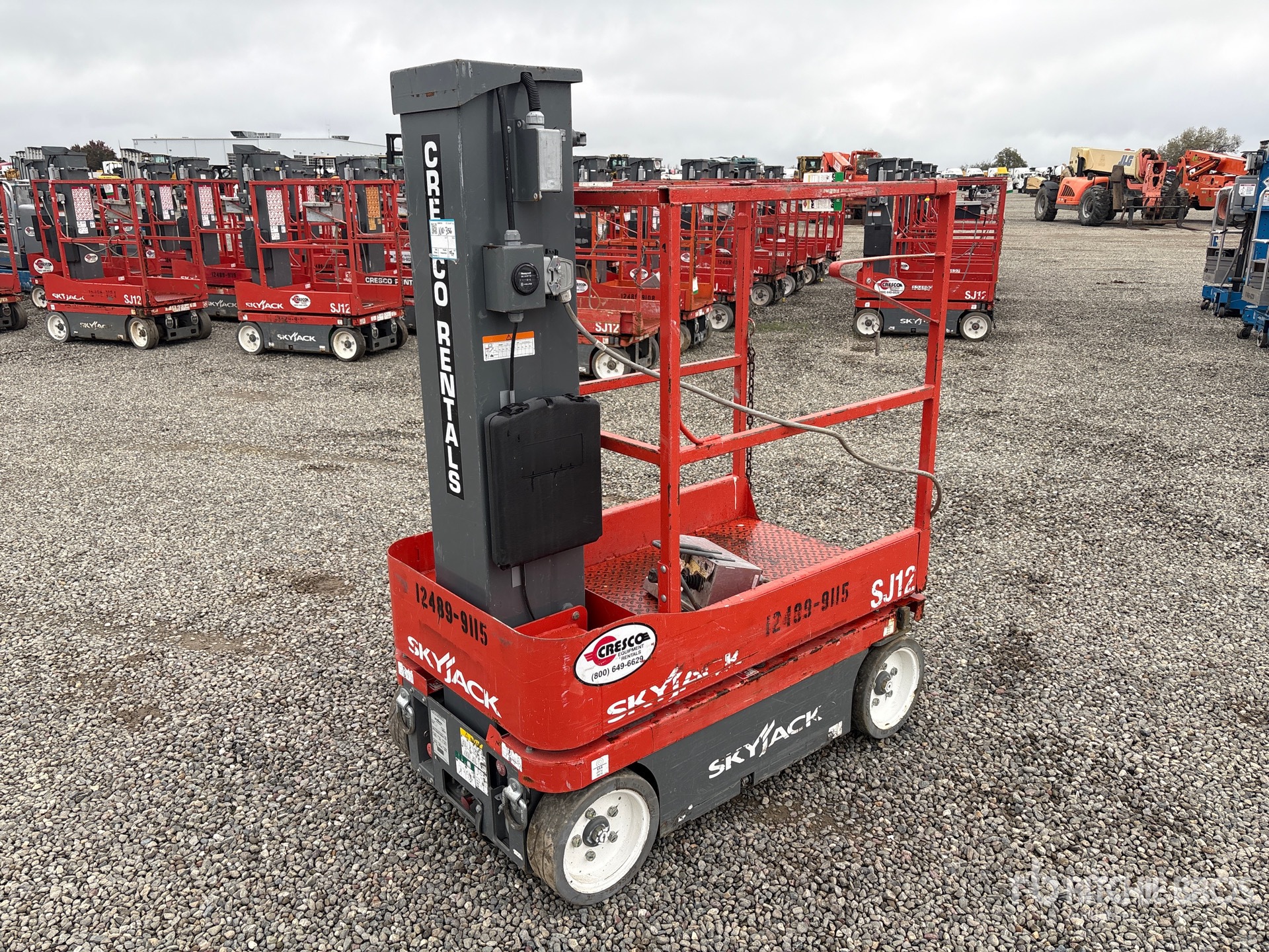 General Appearance with Picture, Right Rear Corner