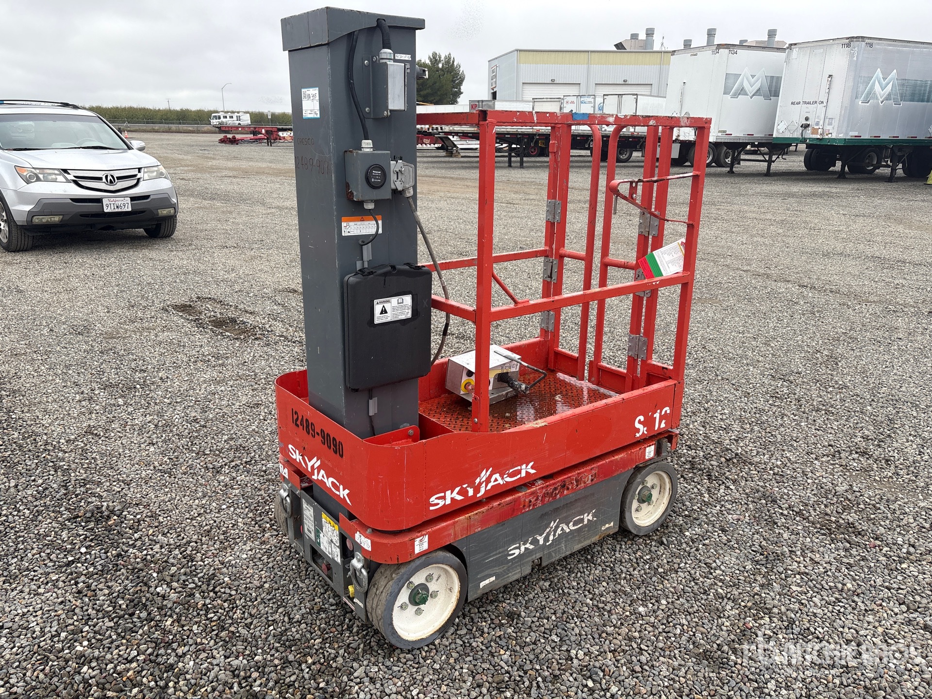 General Appearance with Picture, Right Rear Corner