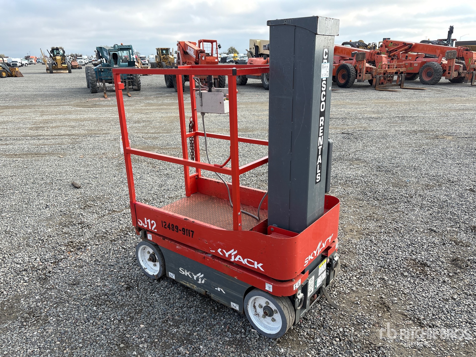 General Appearance with Picture, Left Rear Corner