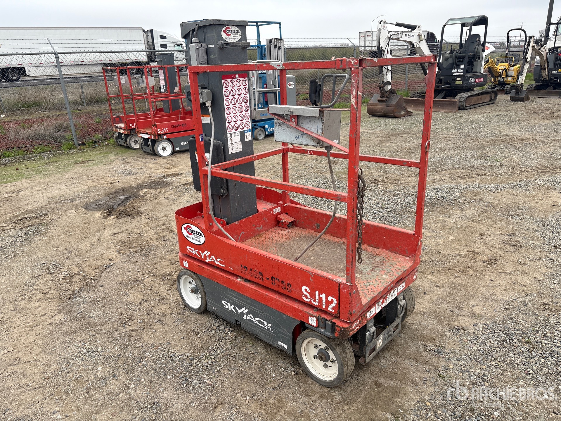 General Appearance with Picture, Right Front Corner