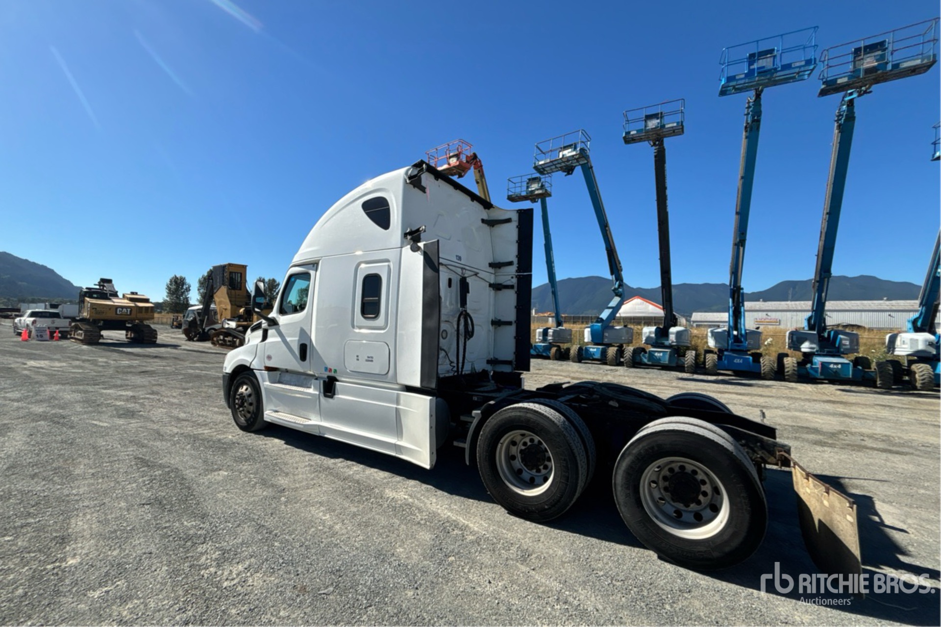 General Appearance with Imagen: esquina trasera izquierda