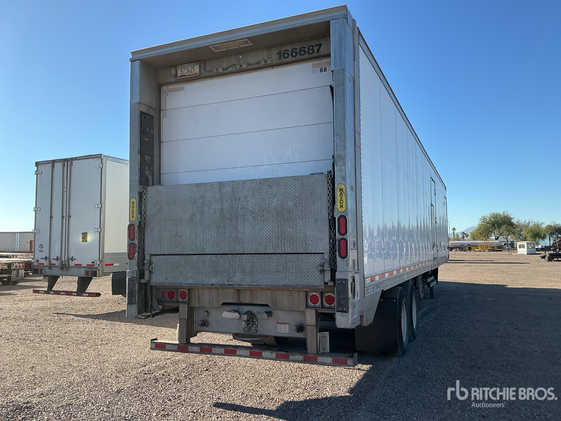 General Appearance with Bild, Ecke hinten rechts