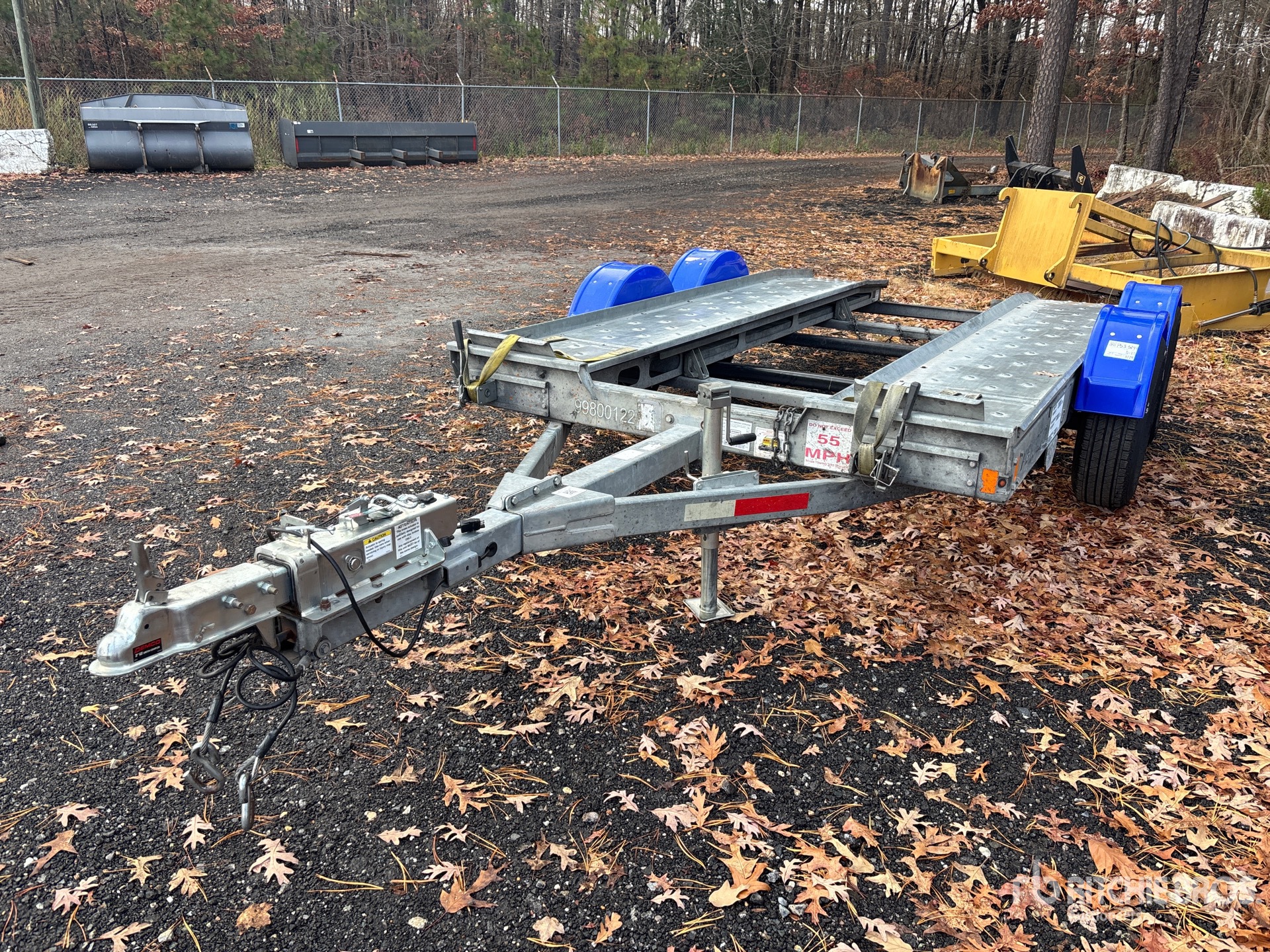 General Appearance with Bild, Ecke vorne links