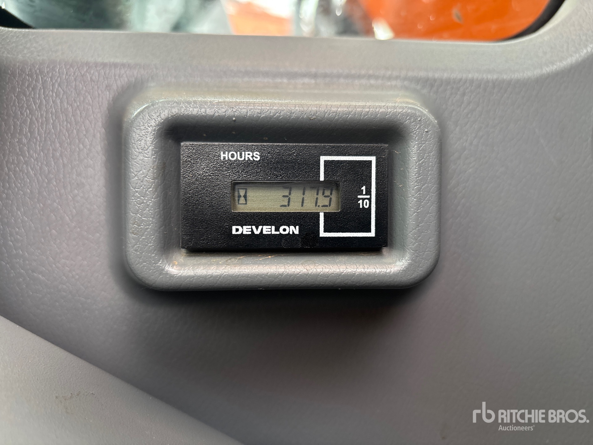 General Appearance with Hour Meter / Odometer