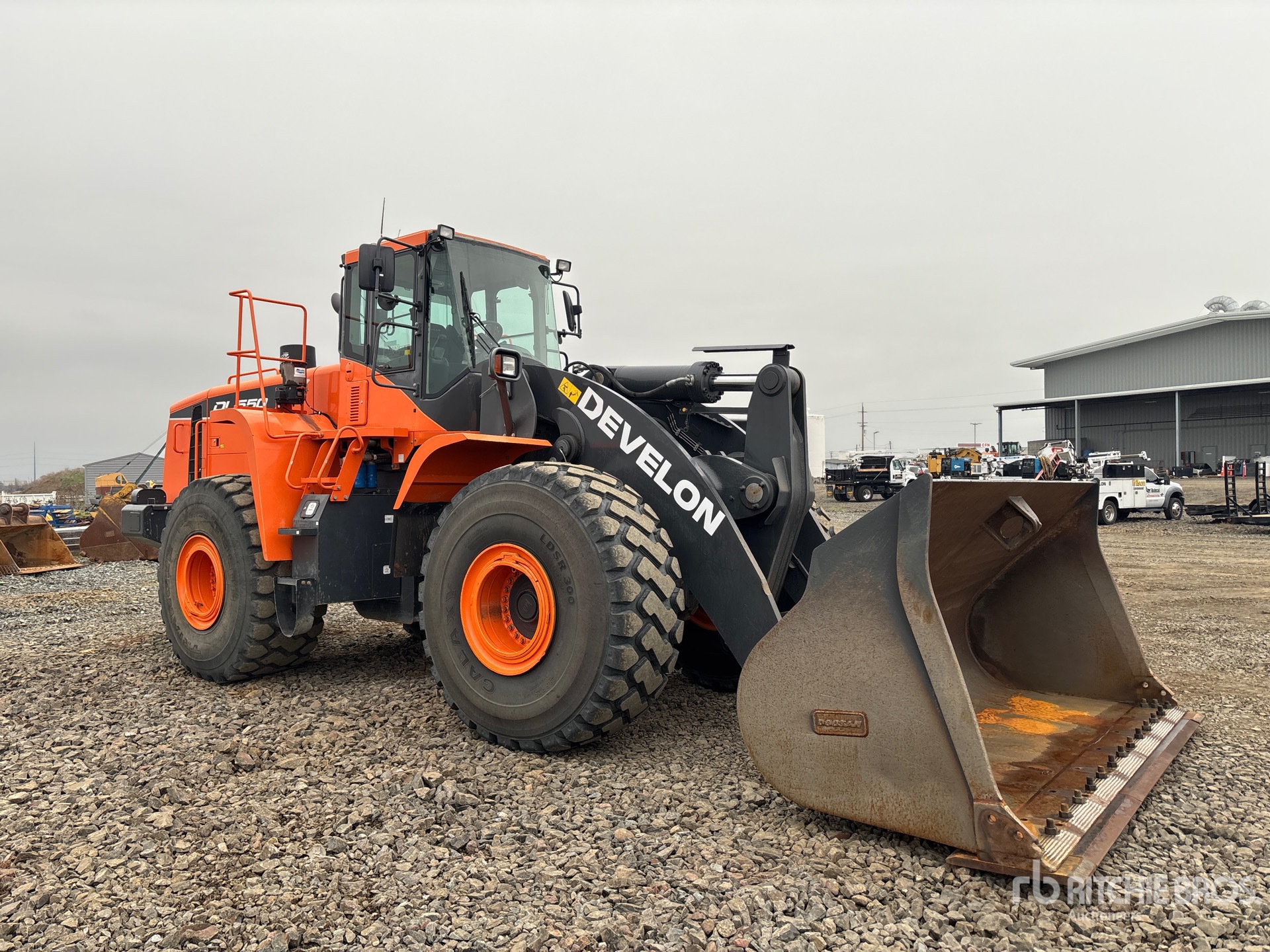 General Appearance with Picture, Right Front Corner