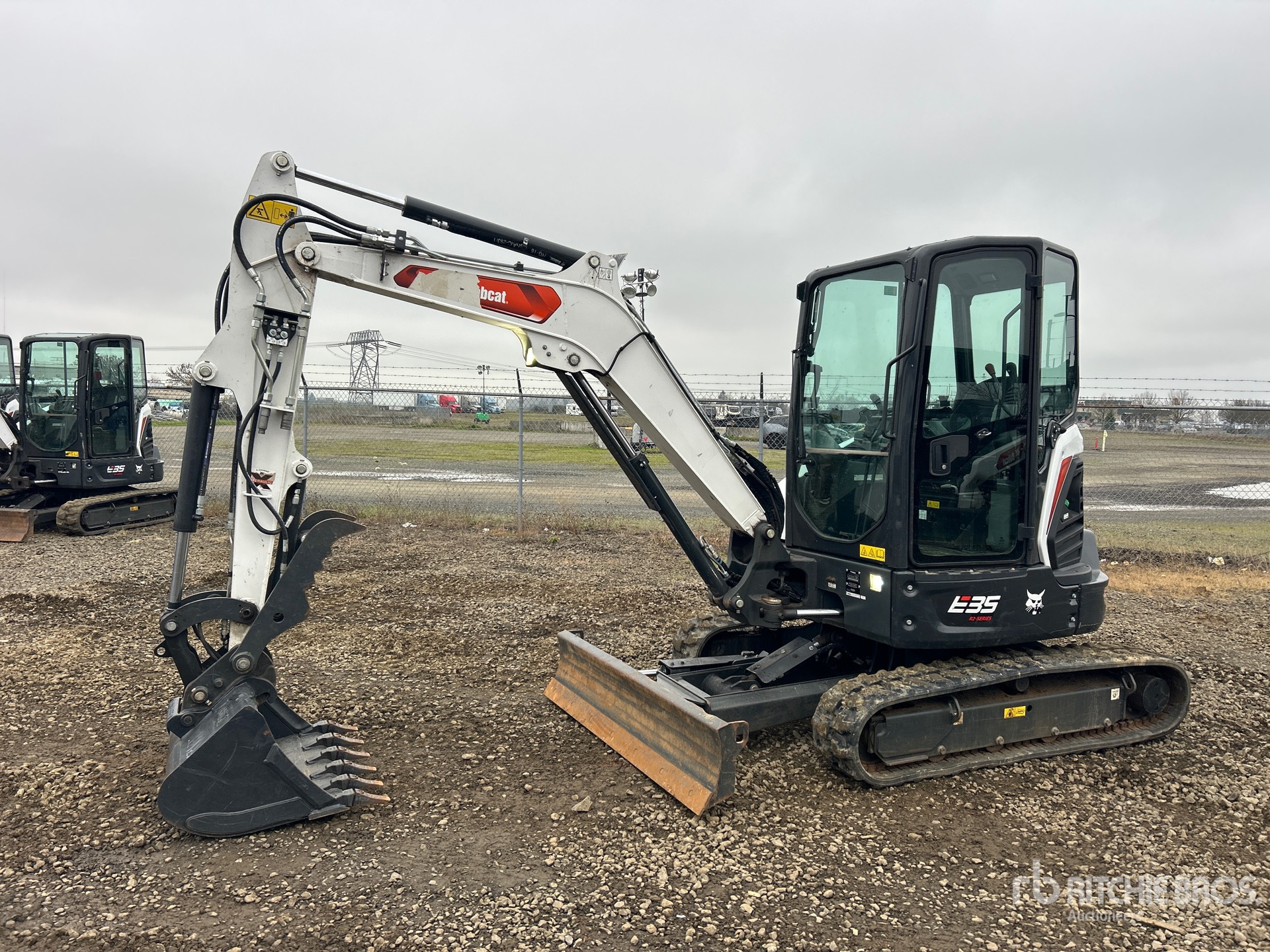 General Appearance with Picture, Left Front Corner