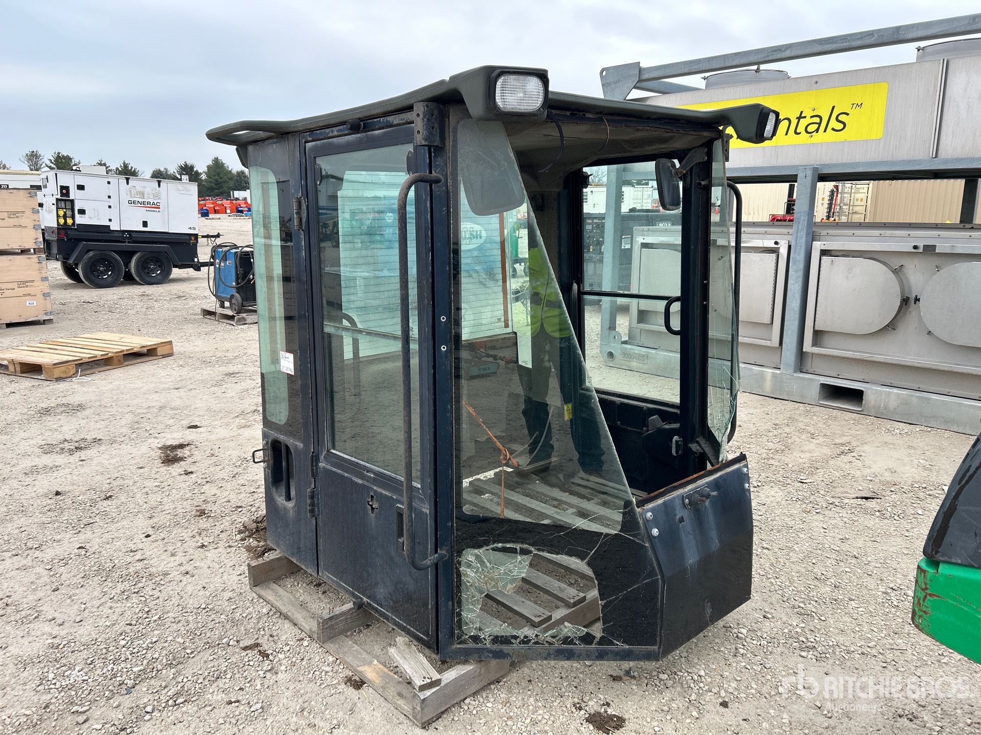 General Appearance with Picture, Right Front Corner